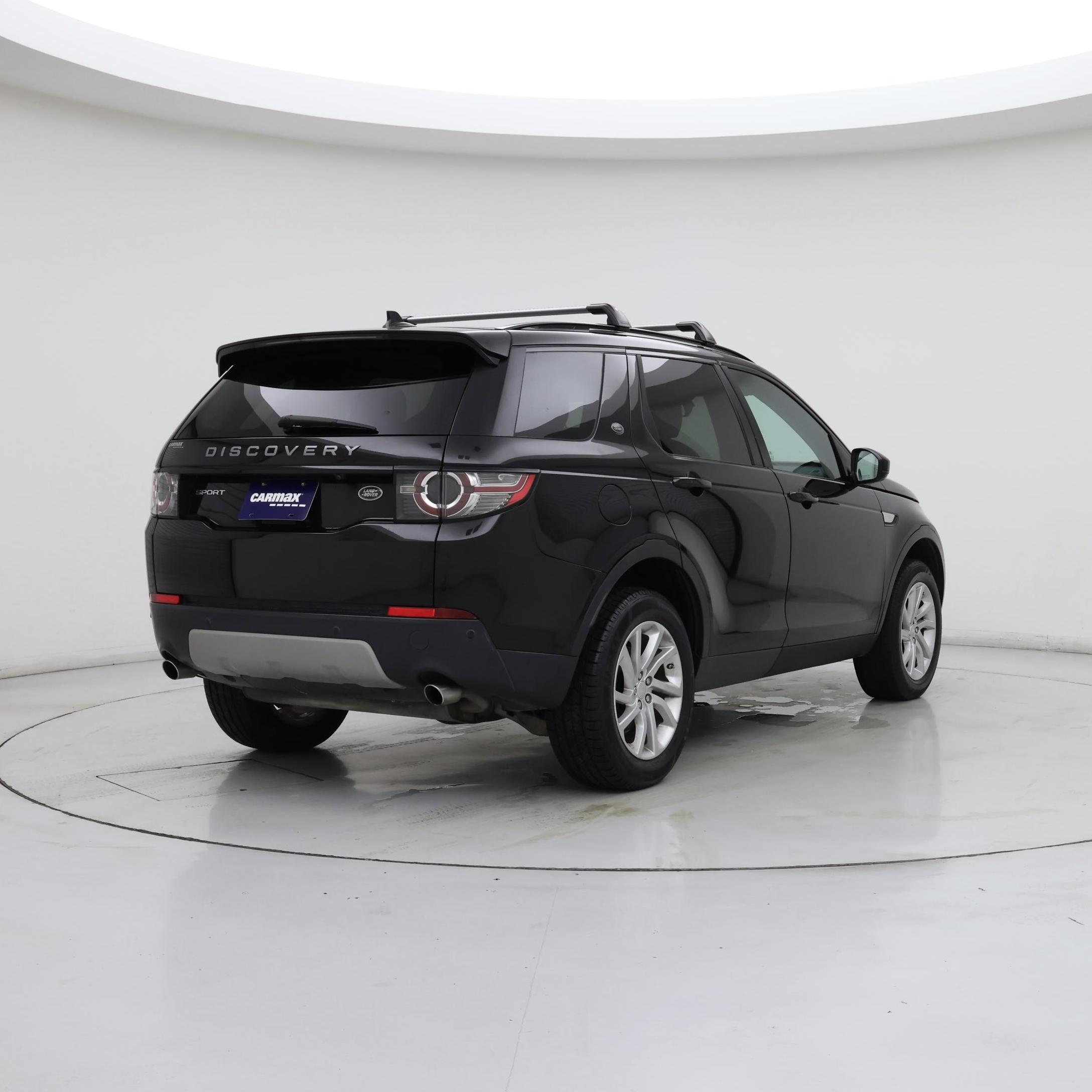 Thumbnail: 2016 Land Rover Discovery Sport - 8