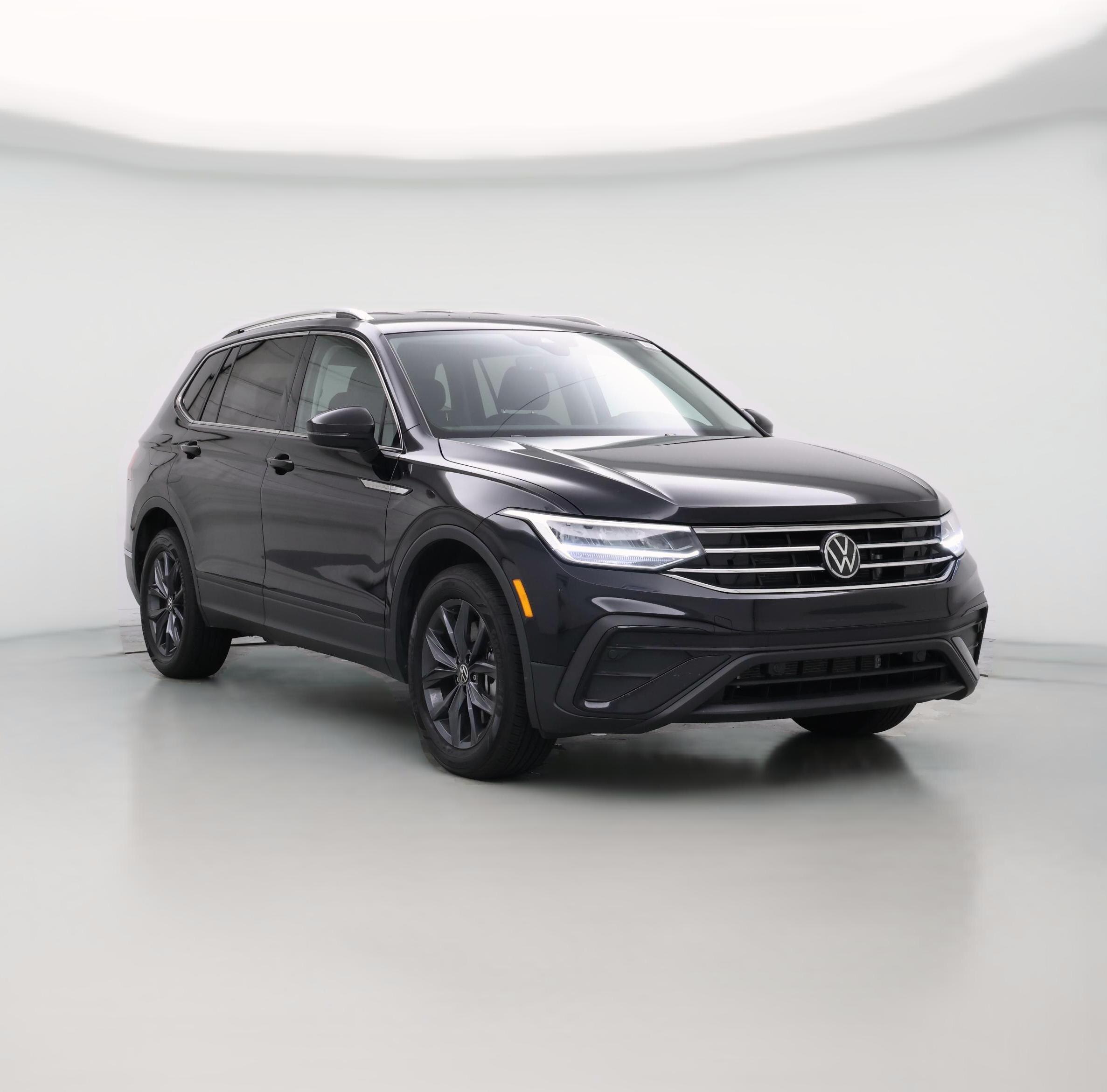 Thumbnail: 2022 Volkswagen Tiguan - 1