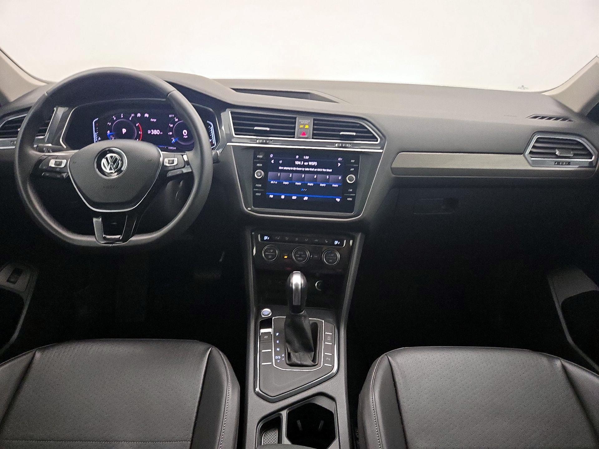 Thumbnail: 2020 Volkswagen Tiguan - 9