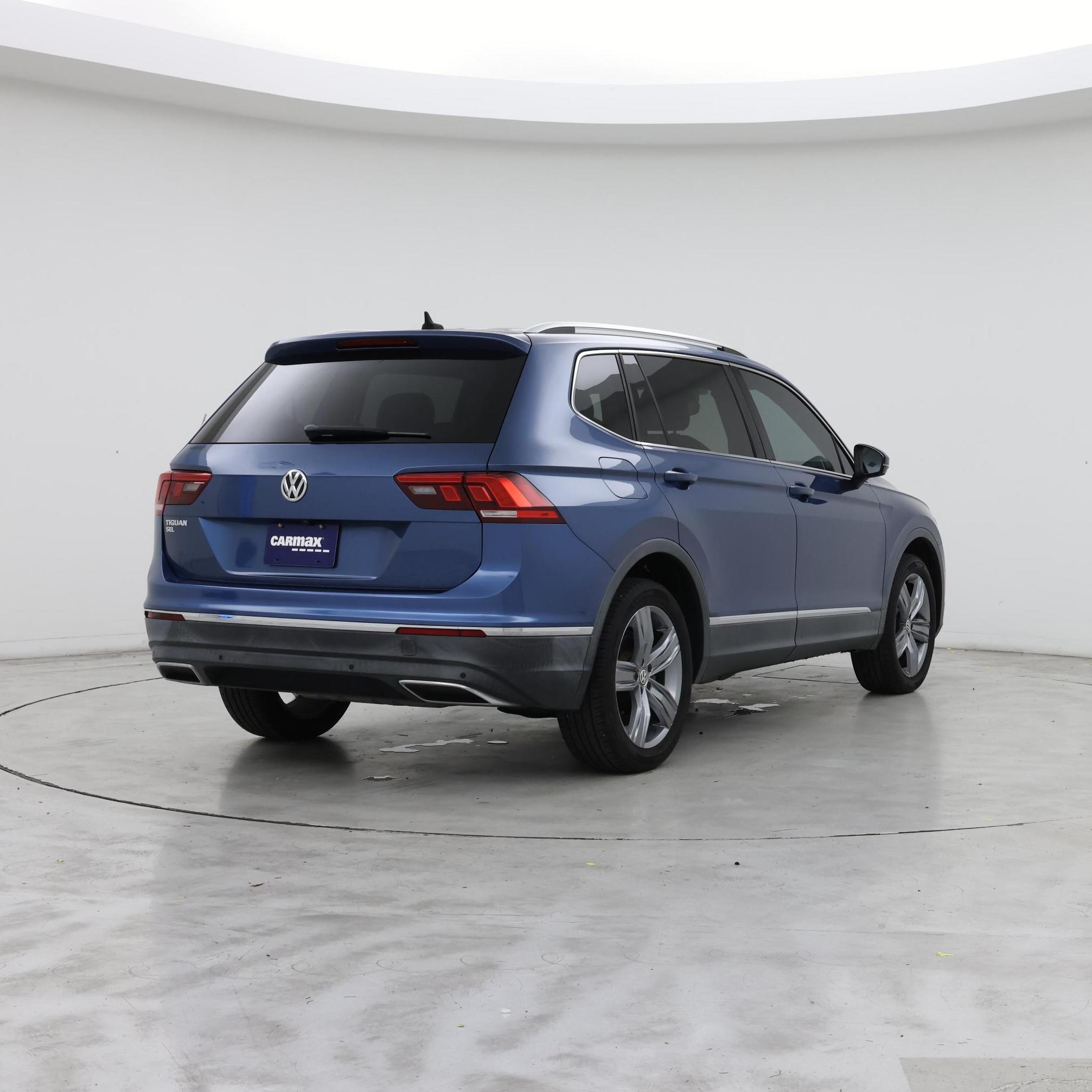 Thumbnail: 2020 Volkswagen Tiguan - 8