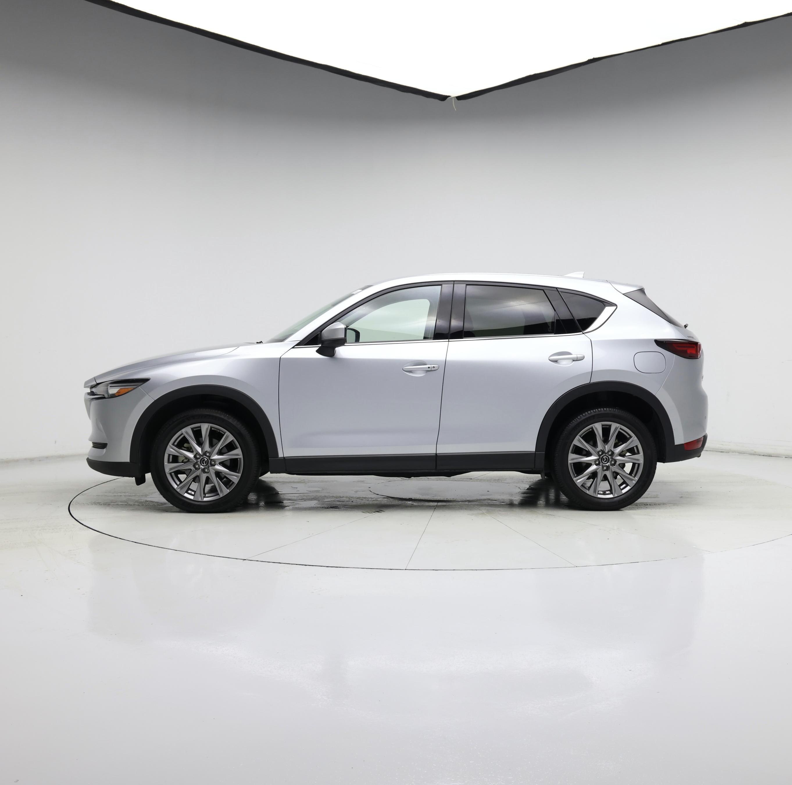 Thumbnail: 2021 Mazda CX-5 - 3