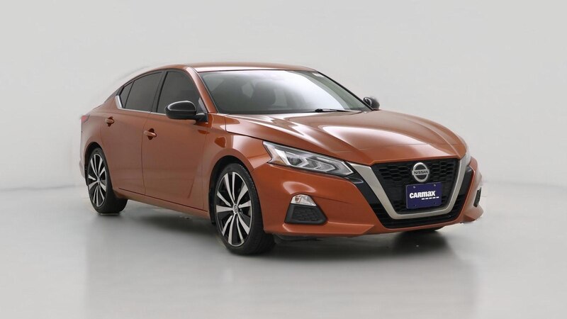 2020 Nissan Altima SR Hero Image