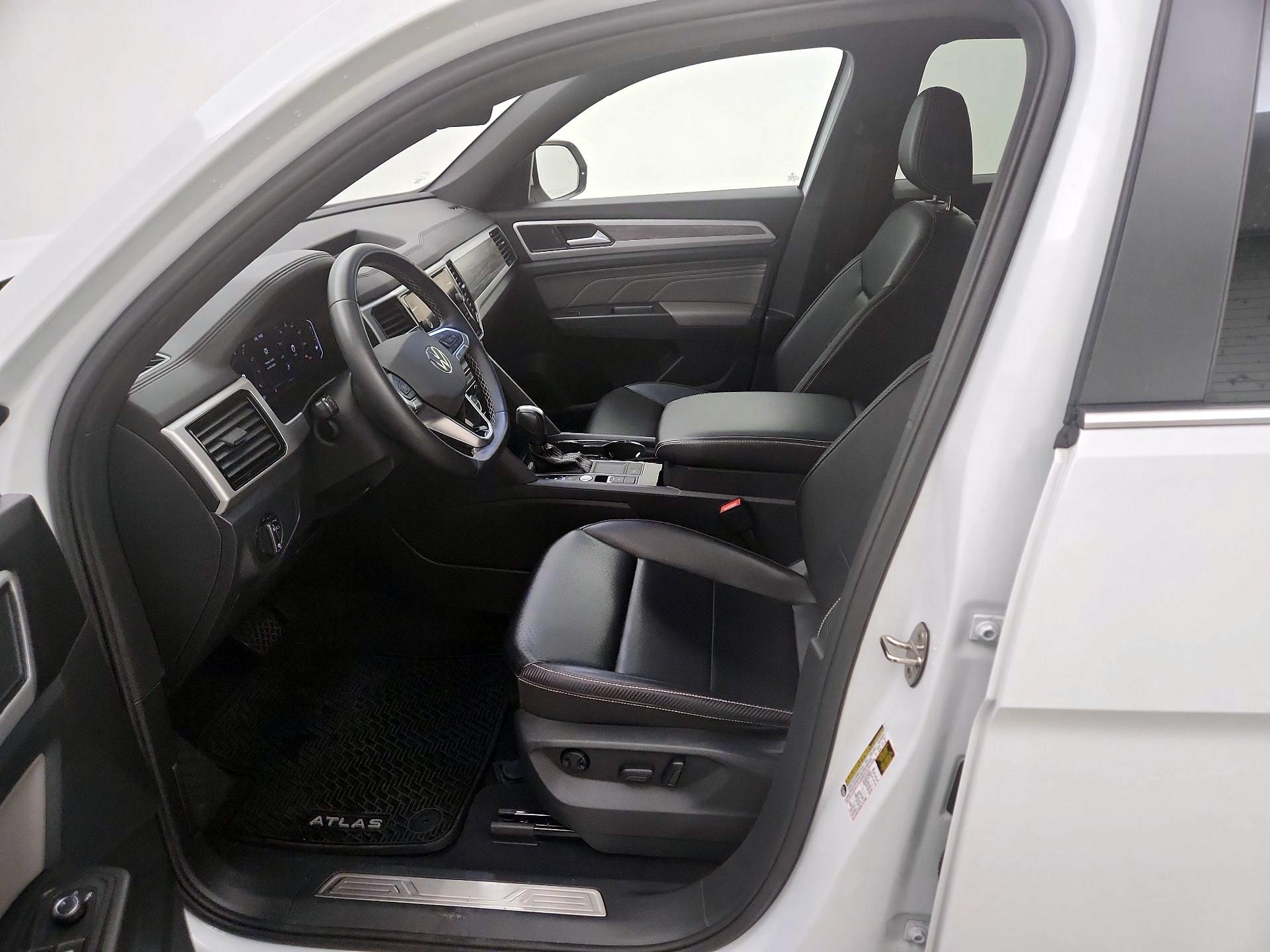 Thumbnail: 2022 Volkswagen Atlas - 11