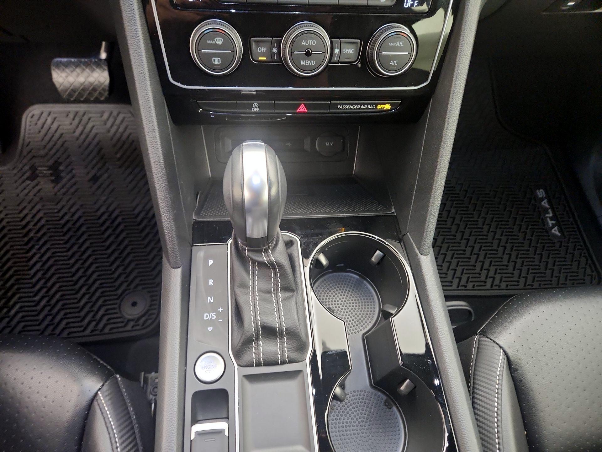 Thumbnail: 2022 Volkswagen Atlas - 17