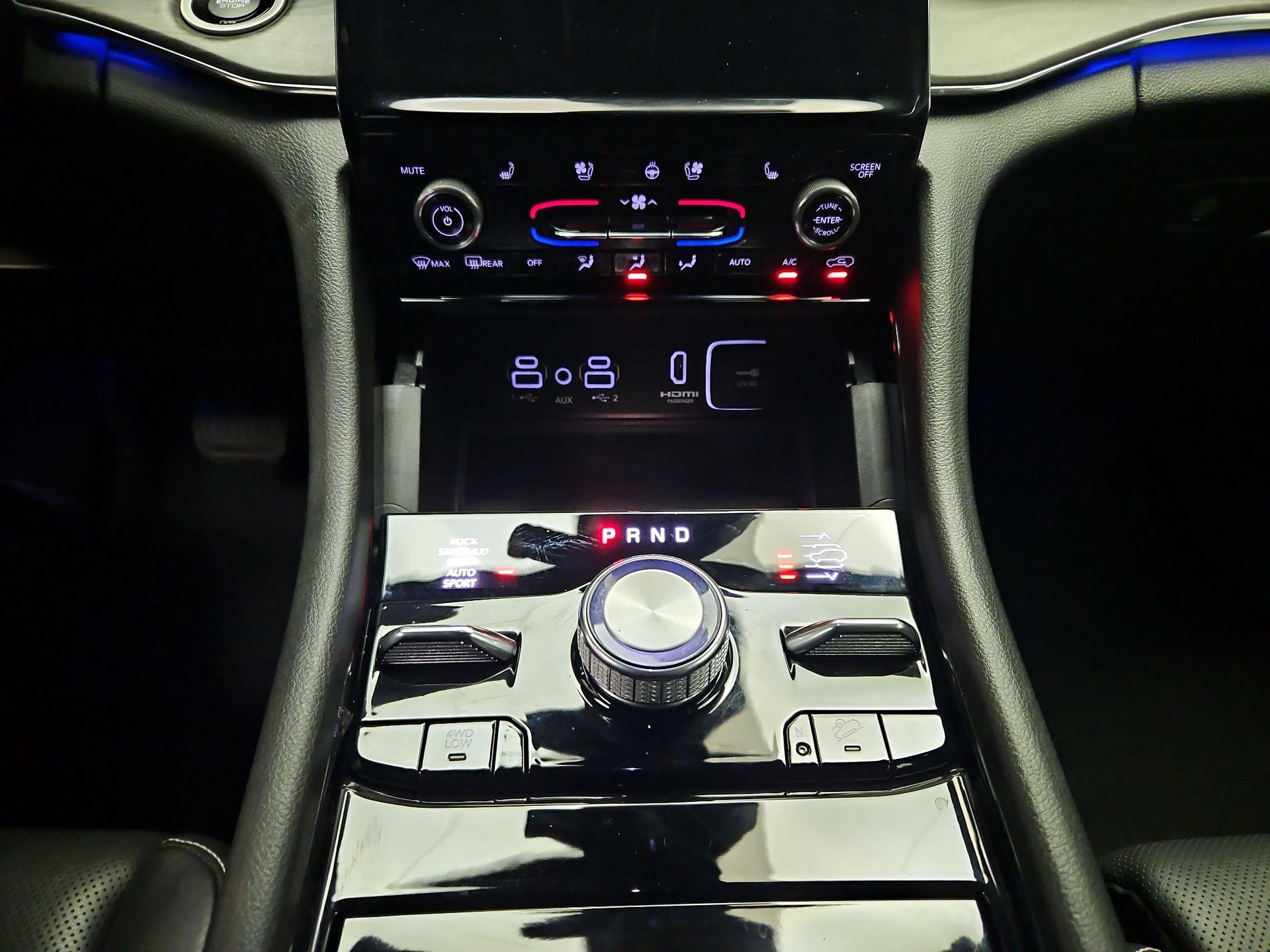 Thumbnail: 2023 Jeep Grand Cherokee - 17