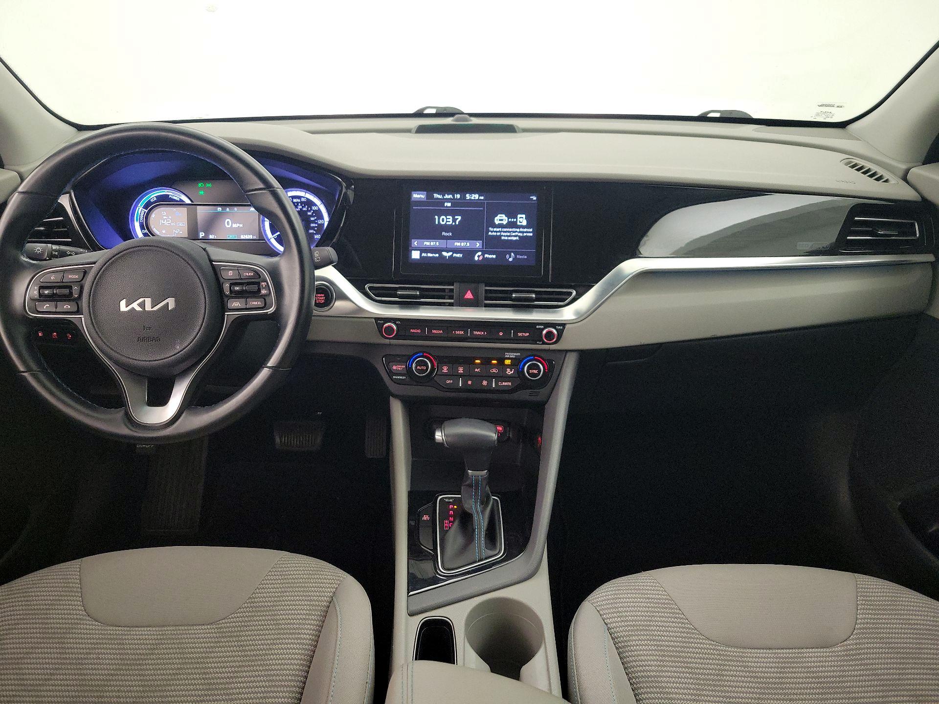 Thumbnail: 2022 Kia Niro - 9