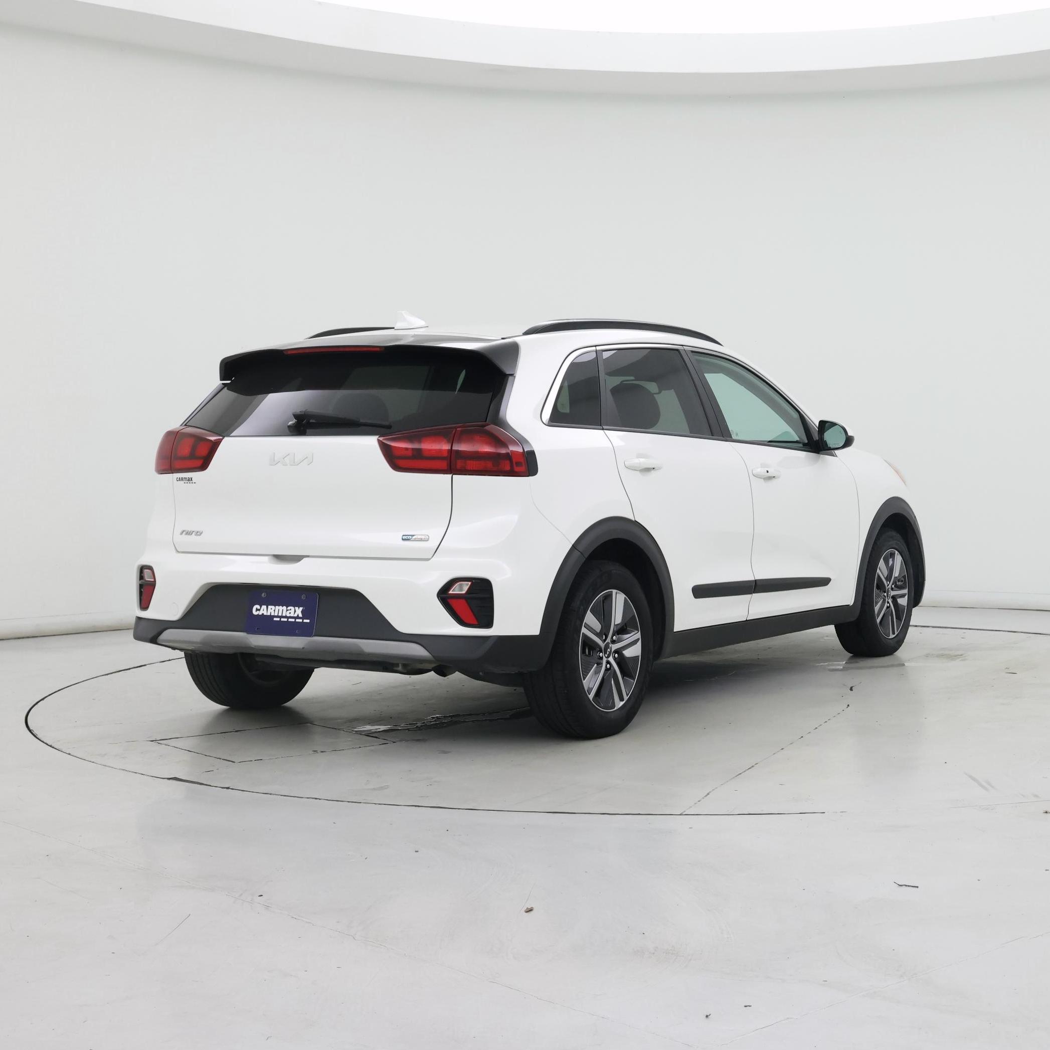 Thumbnail: 2022 Kia Niro - 8