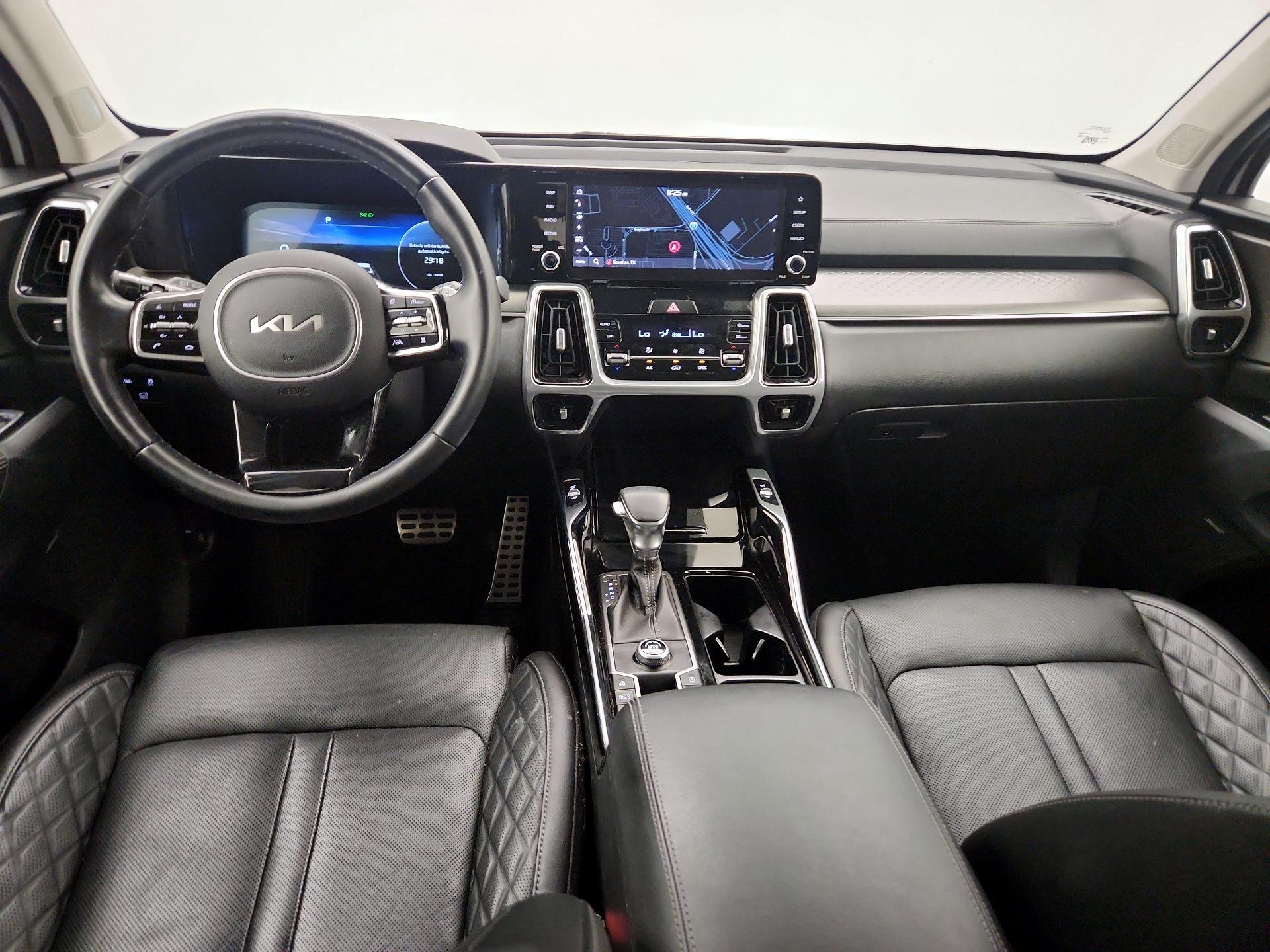 Thumbnail: 2022 Kia Sorento - 9