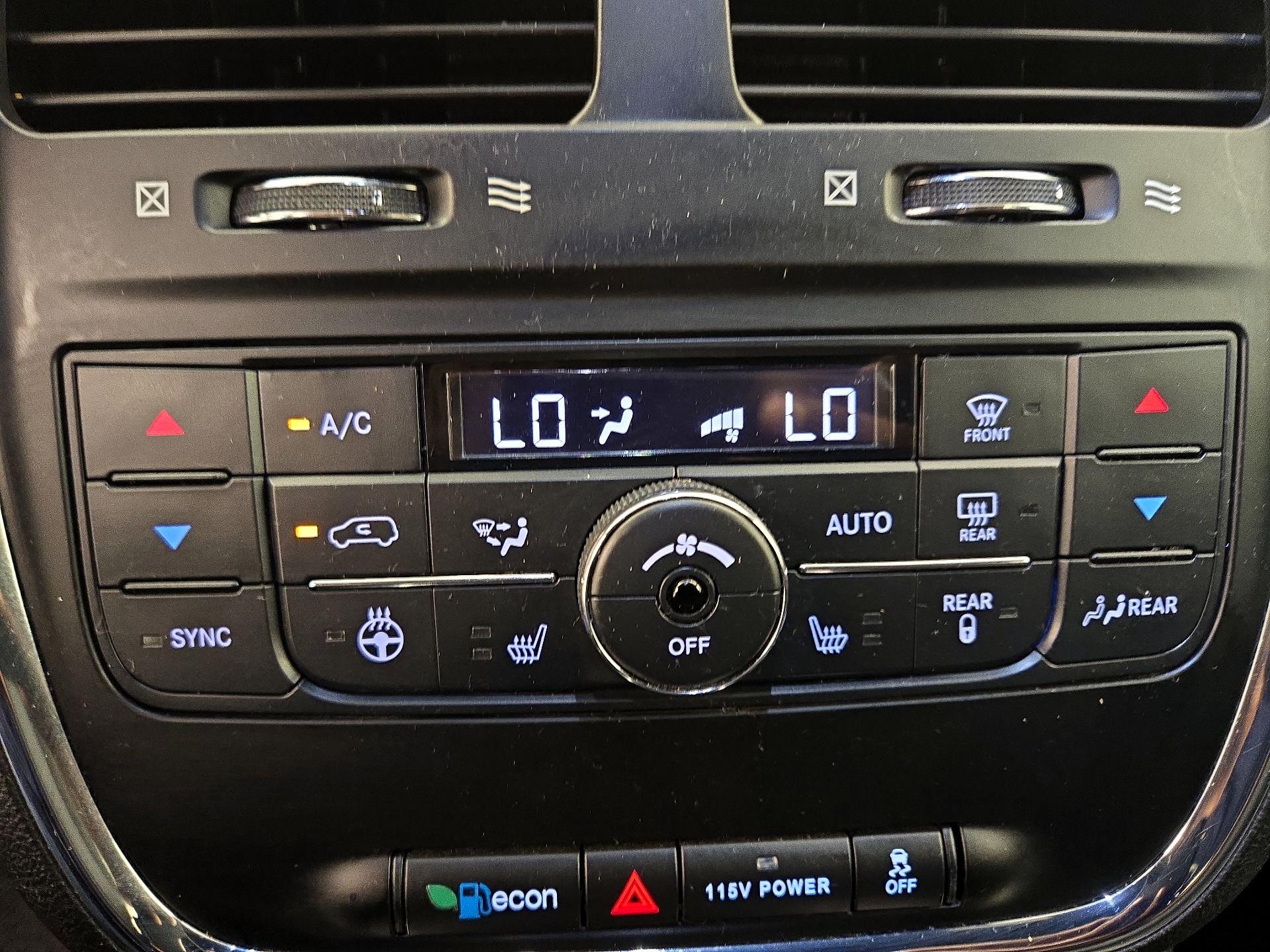 Thumbnail: 2019 Dodge Grand Caravan - 16