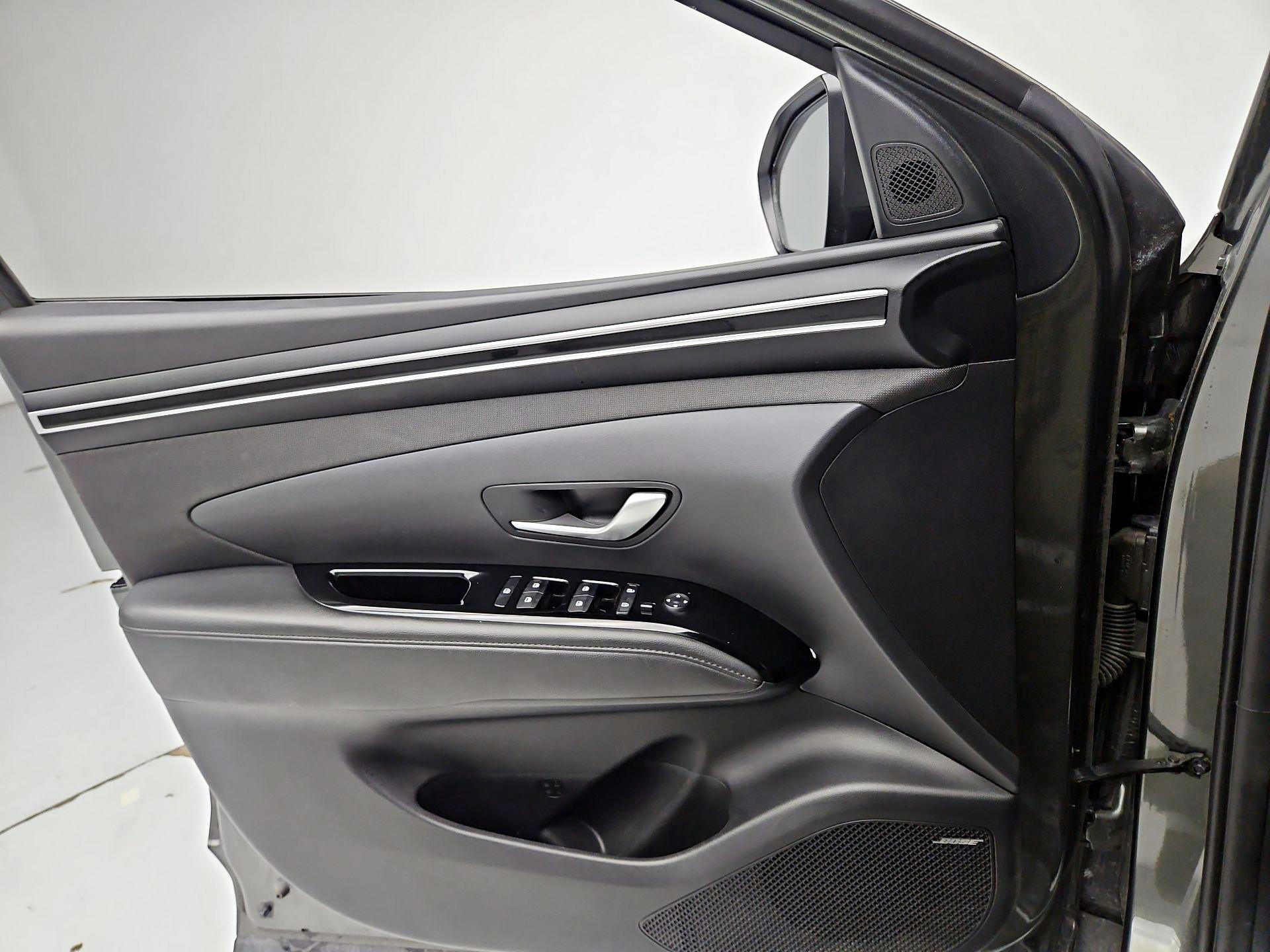 Thumbnail: 2022 Hyundai Tucson - 12