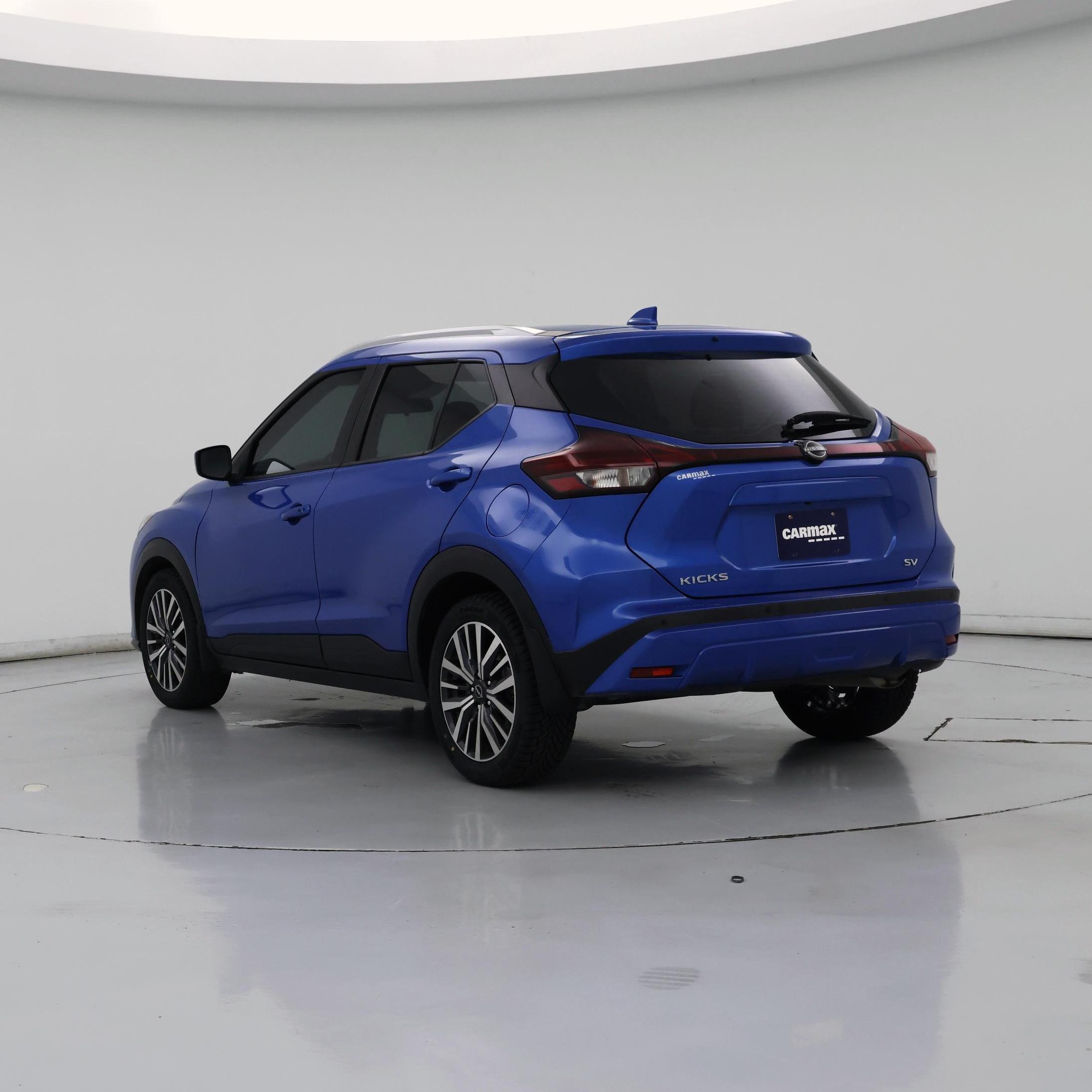 Thumbnail: 2023 Nissan Kicks - 2
