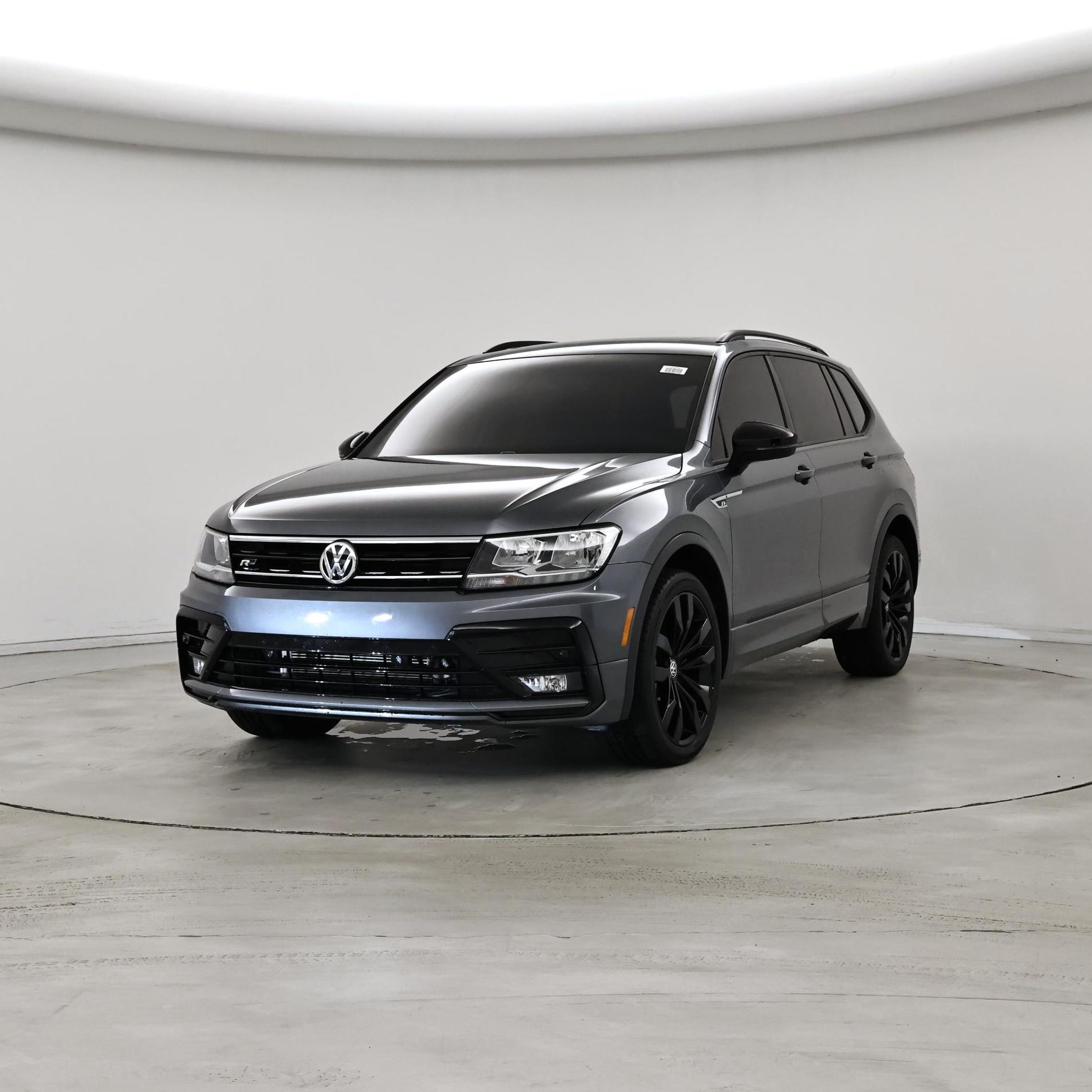 Thumbnail: 2020 Volkswagen Tiguan - 4