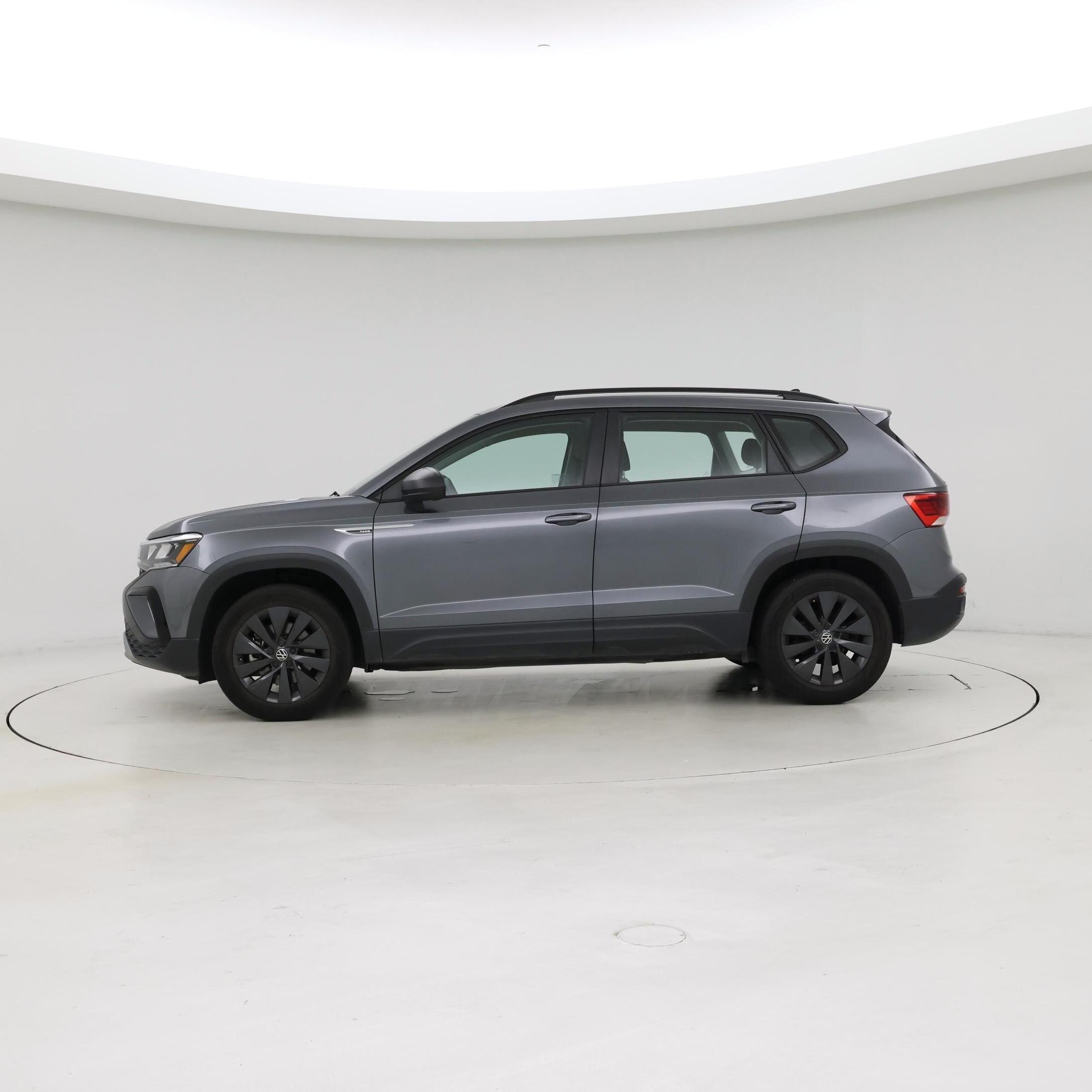 Thumbnail: 2022 Volkswagen Taos - 3