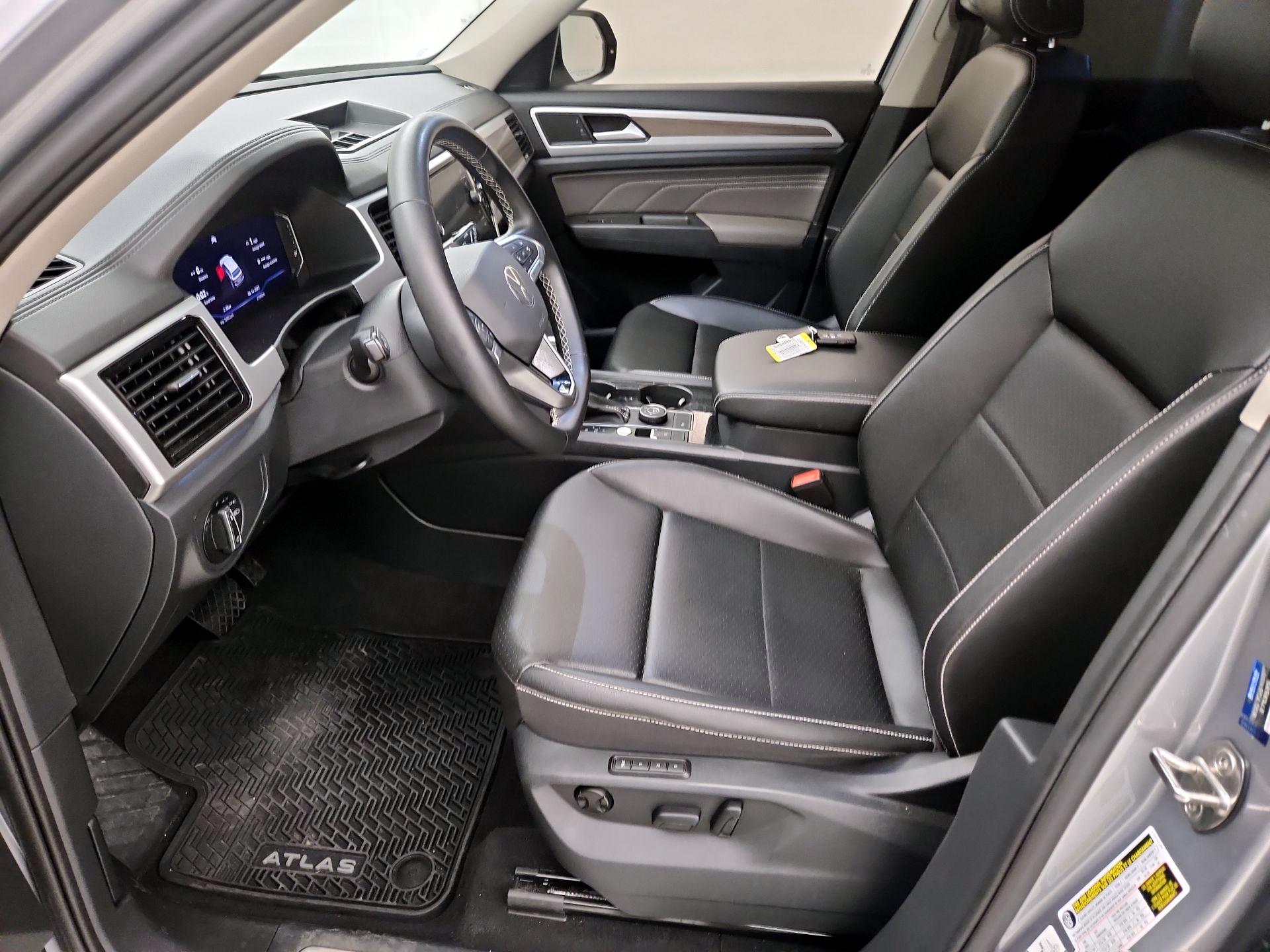 Thumbnail: 2023 Volkswagen Atlas - 9
