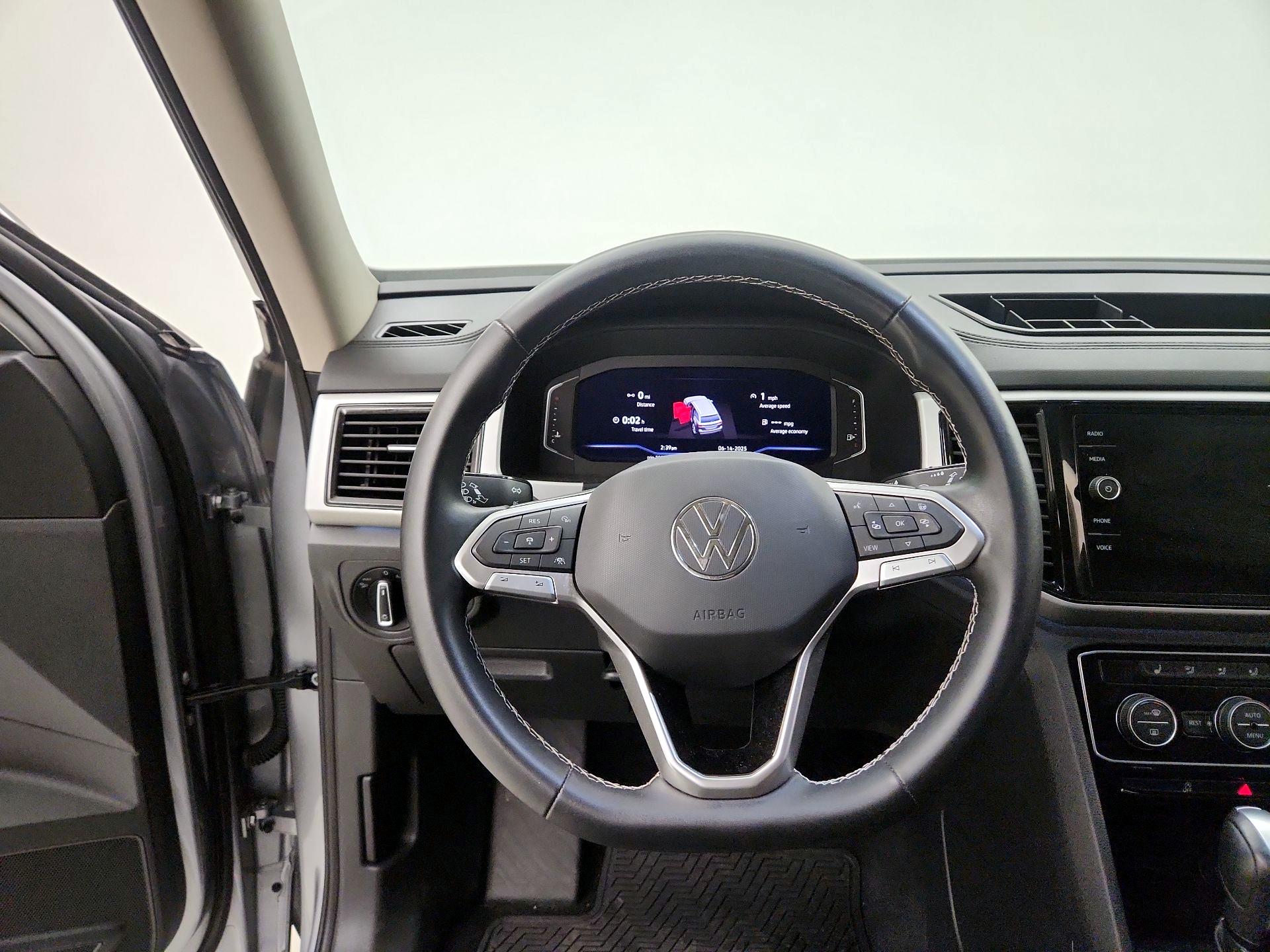 Thumbnail: 2023 Volkswagen Atlas - 10