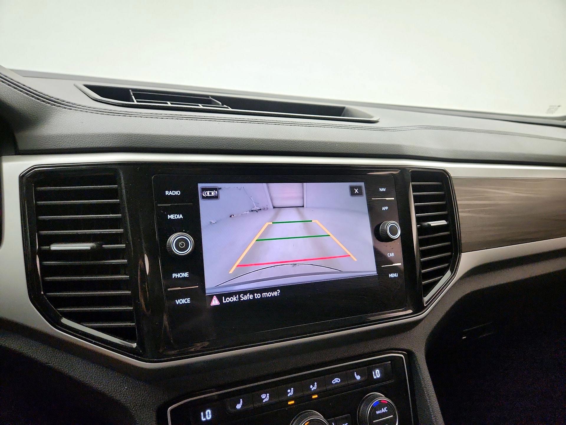 Thumbnail: 2023 Volkswagen Atlas - 15