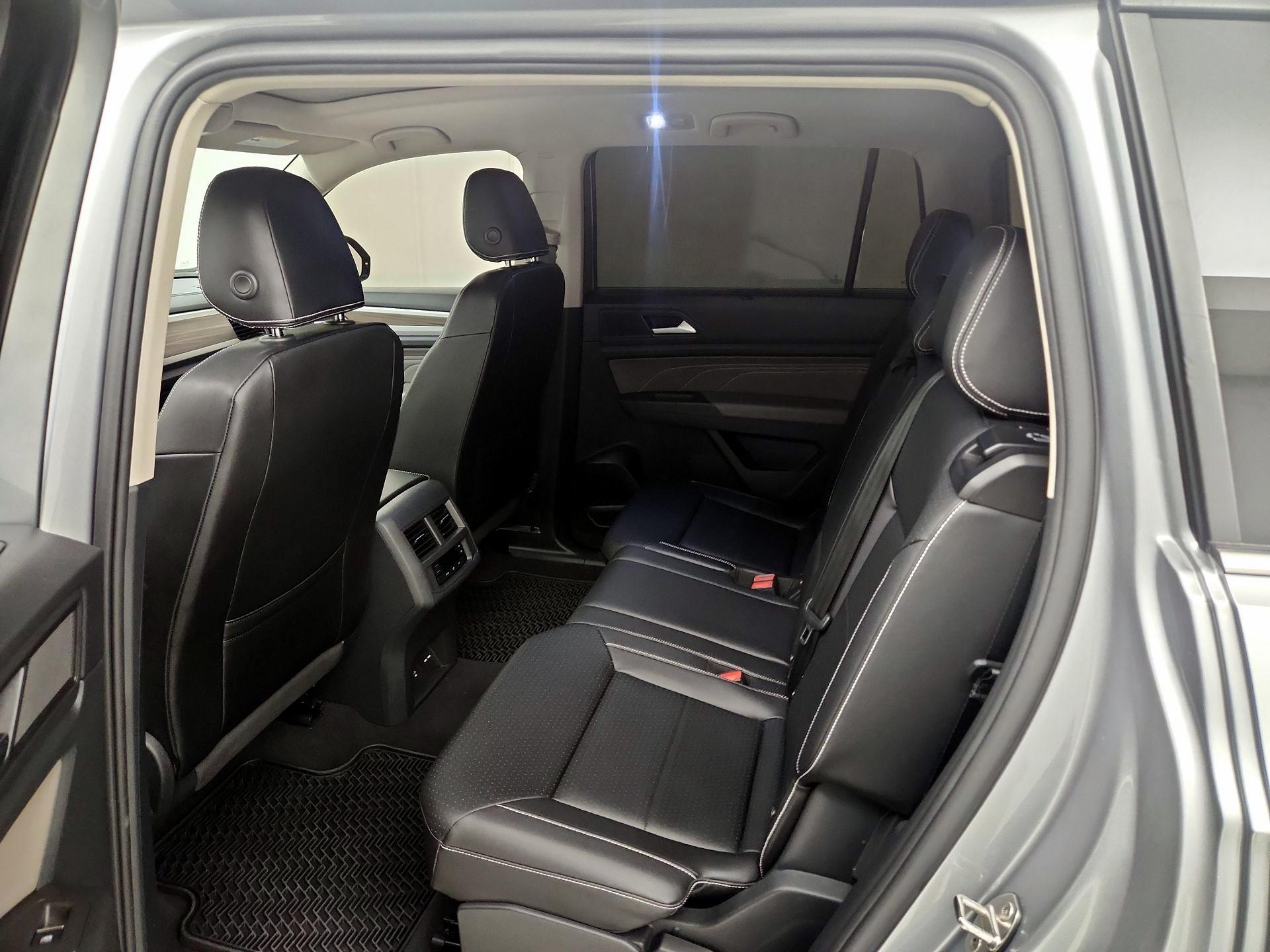 Thumbnail: 2023 Volkswagen Atlas - 20