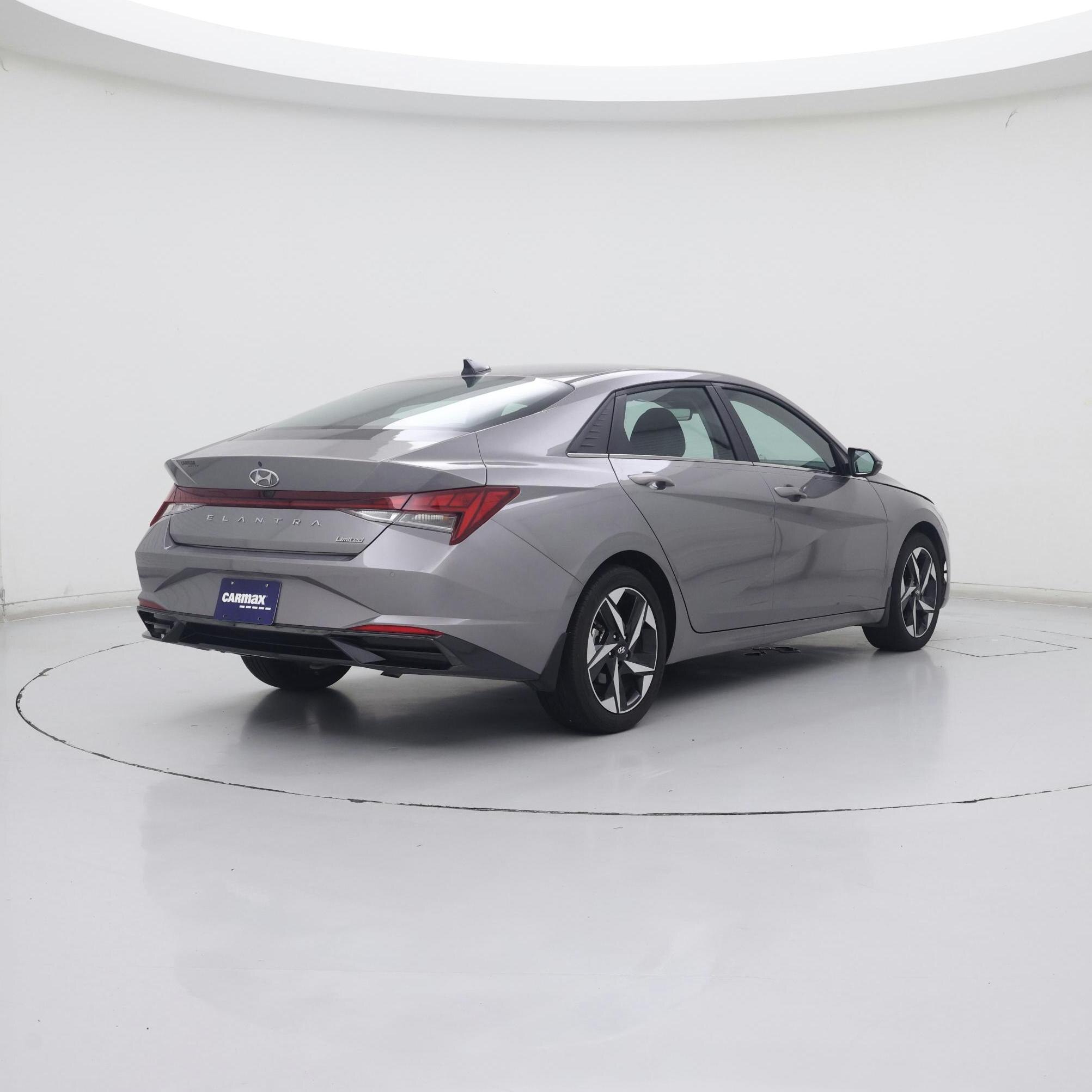 Thumbnail: 2023 Hyundai Elantra - 8