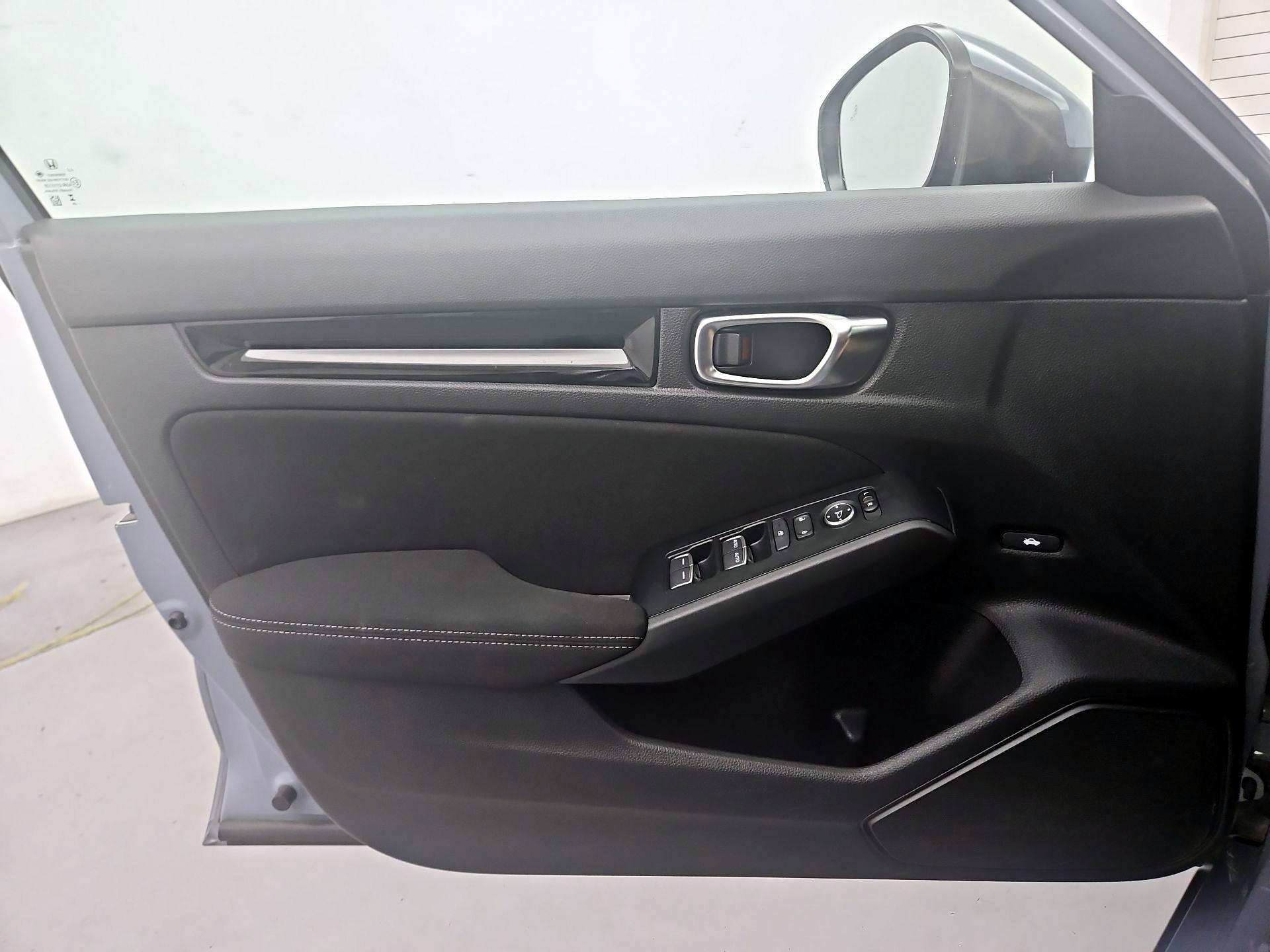 Thumbnail: 2024 Honda Civic - 12
