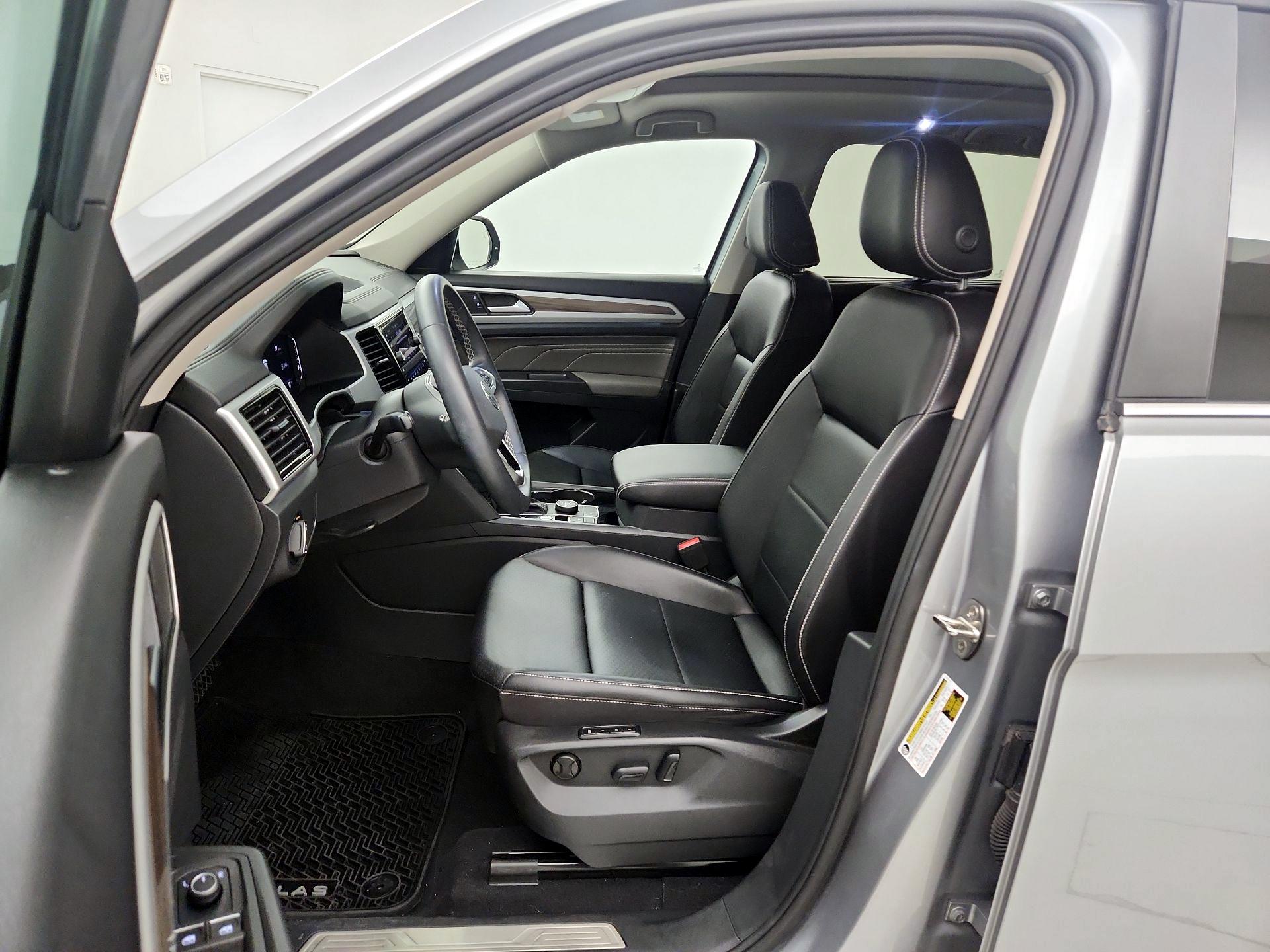 Thumbnail: 2023 Volkswagen Atlas - 11
