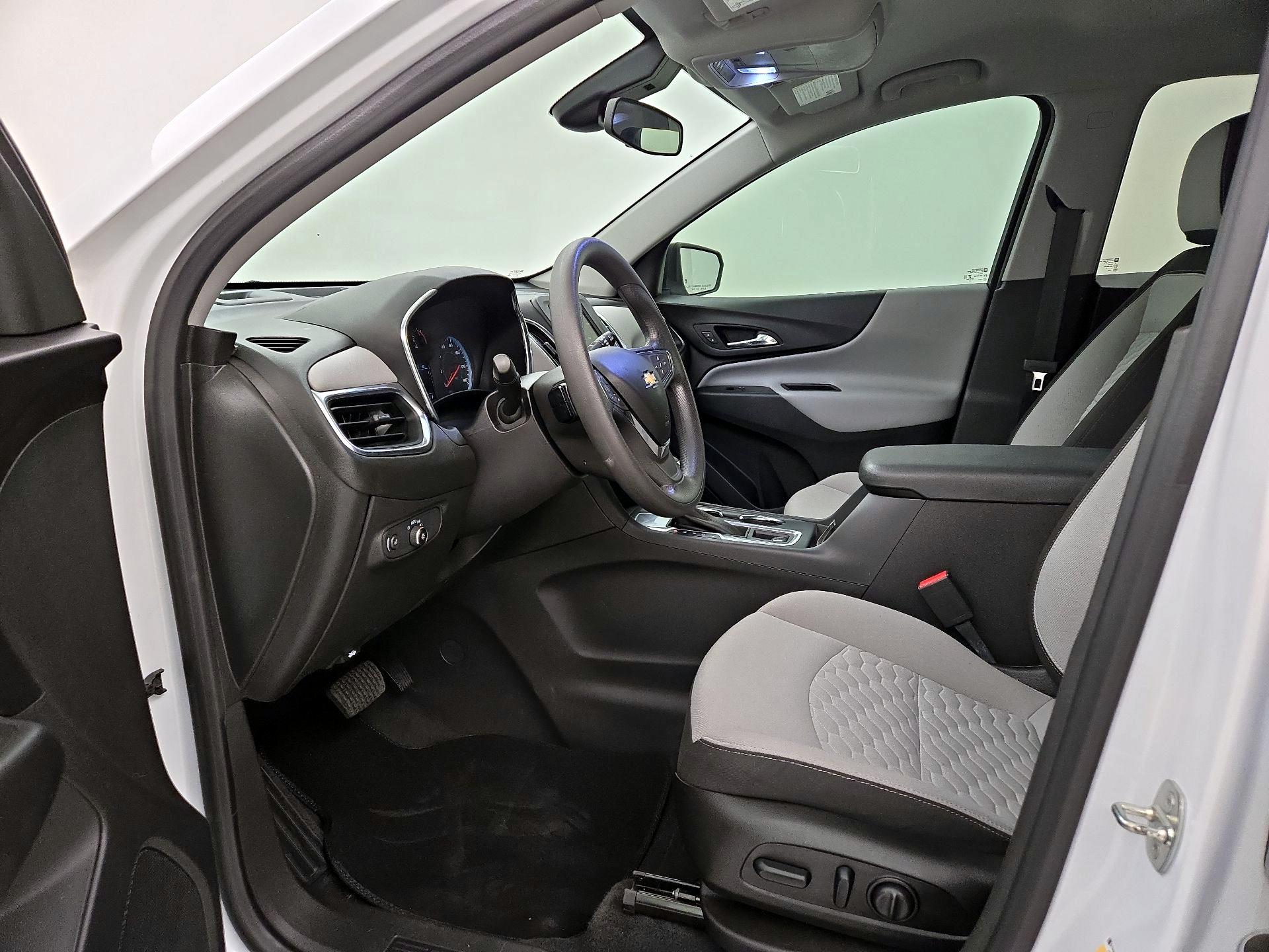 Thumbnail: 2021 Chevrolet Equinox - 11