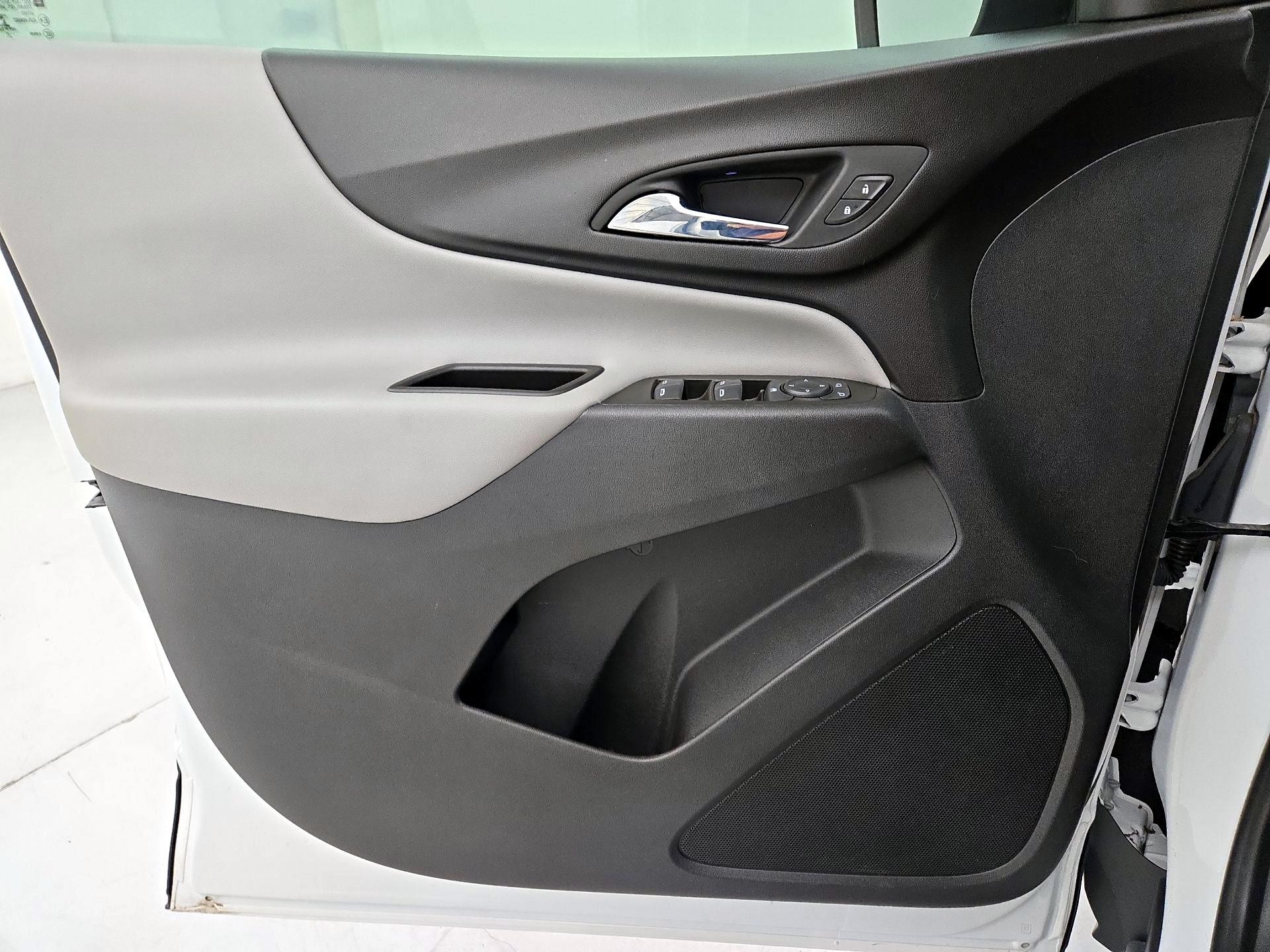 Thumbnail: 2021 Chevrolet Equinox - 12