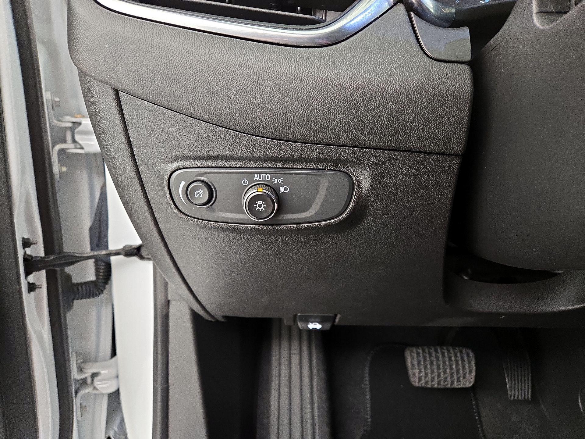 Thumbnail: 2021 Chevrolet Equinox - 13