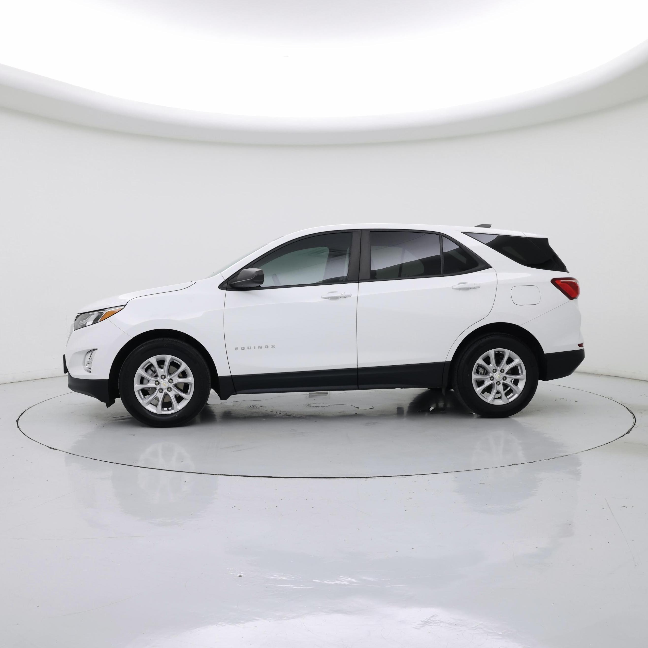 Thumbnail: 2021 Chevrolet Equinox - 3
