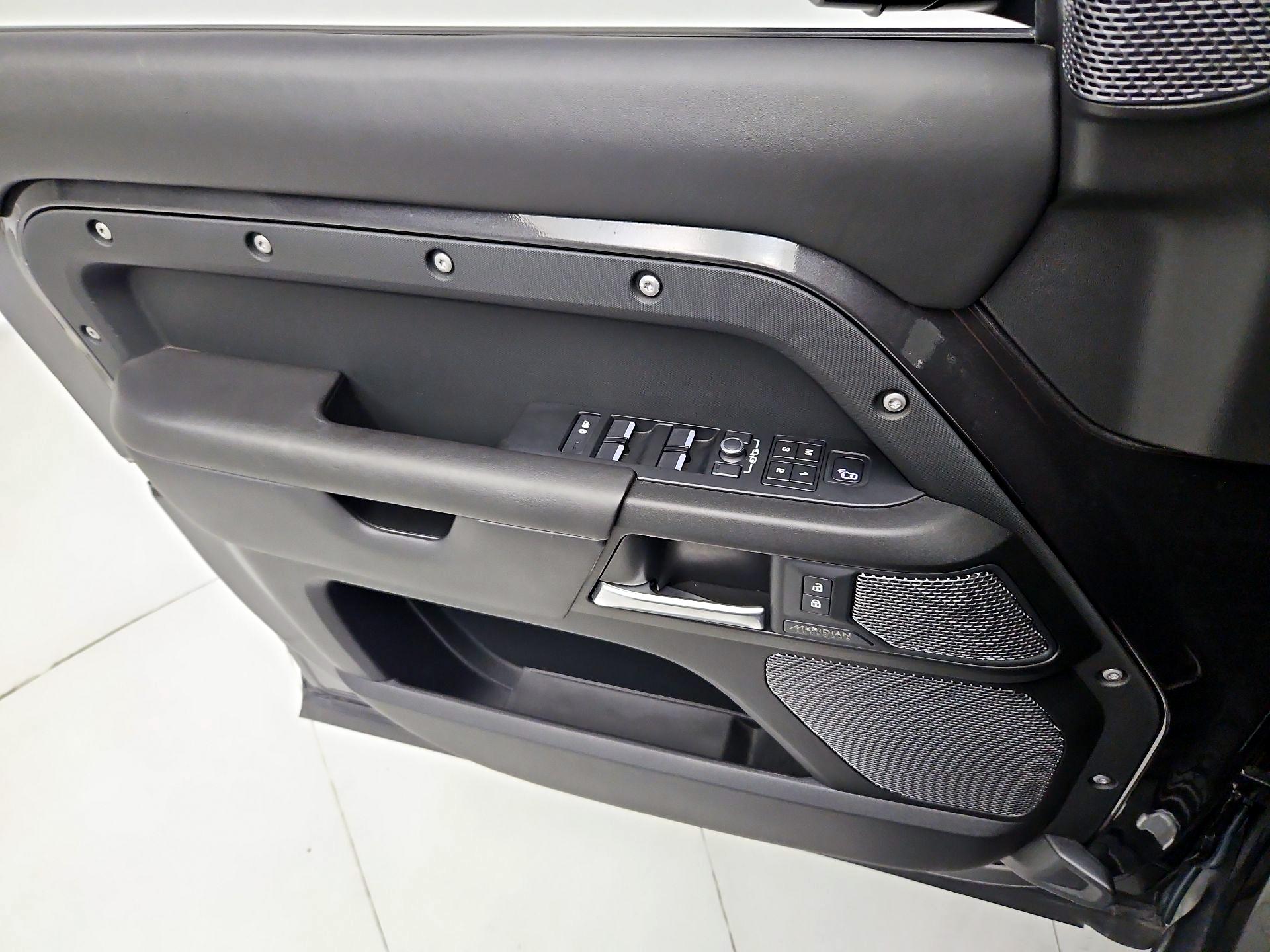Thumbnail: 2023 Land Rover Defender - 12