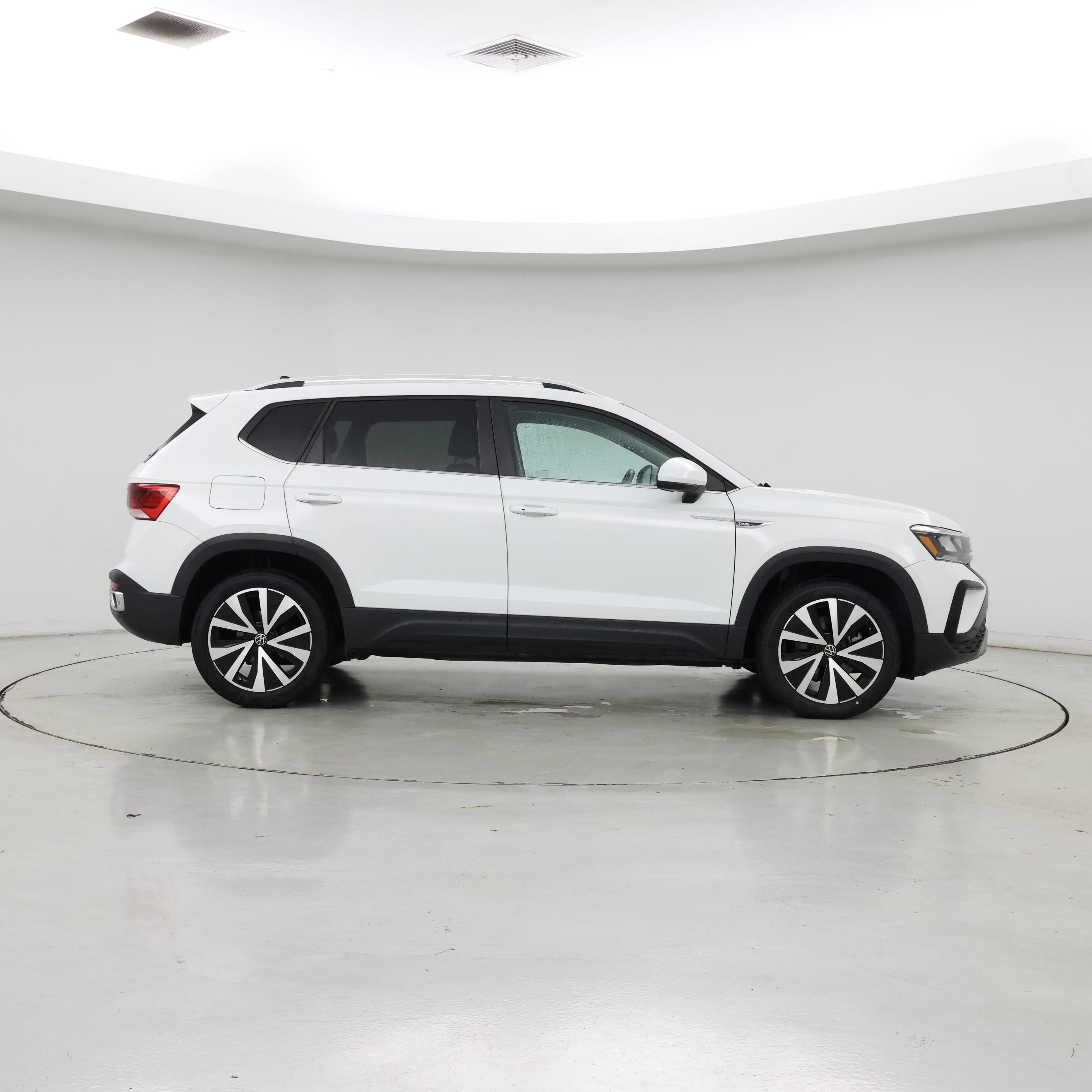 Thumbnail: 2022 Volkswagen Taos - 7