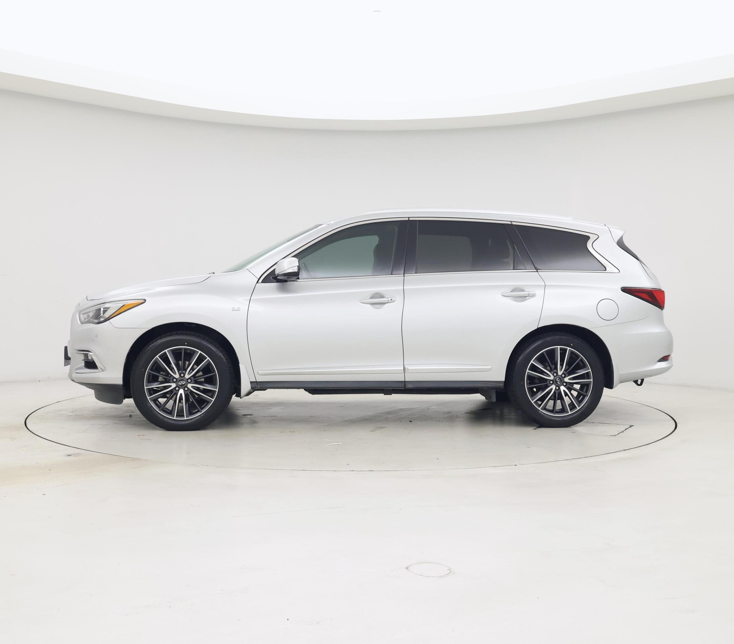 Thumbnail: 2018 INFINITI QX60 - 3