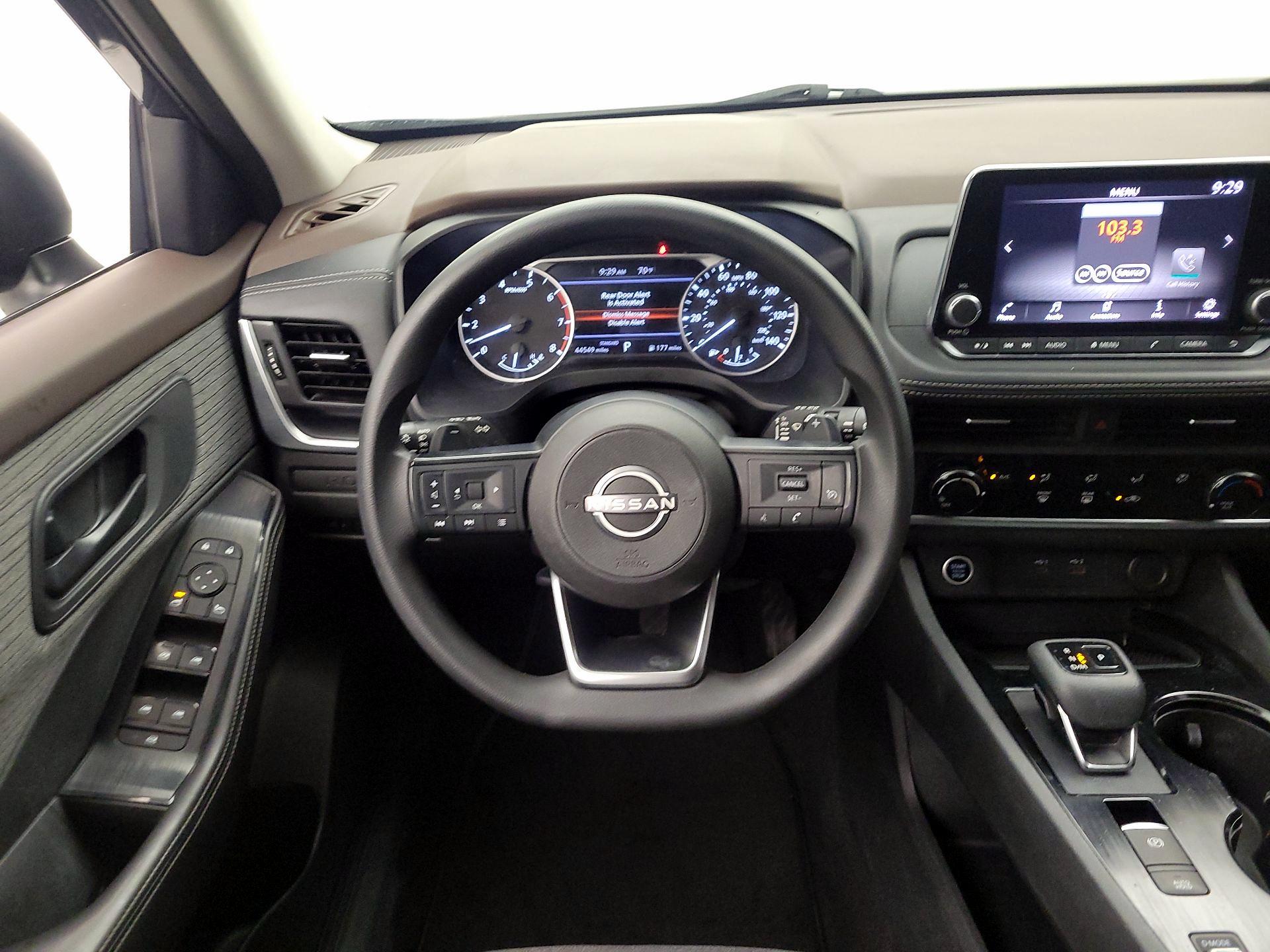 Thumbnail: 2022 Nissan Rogue - 10