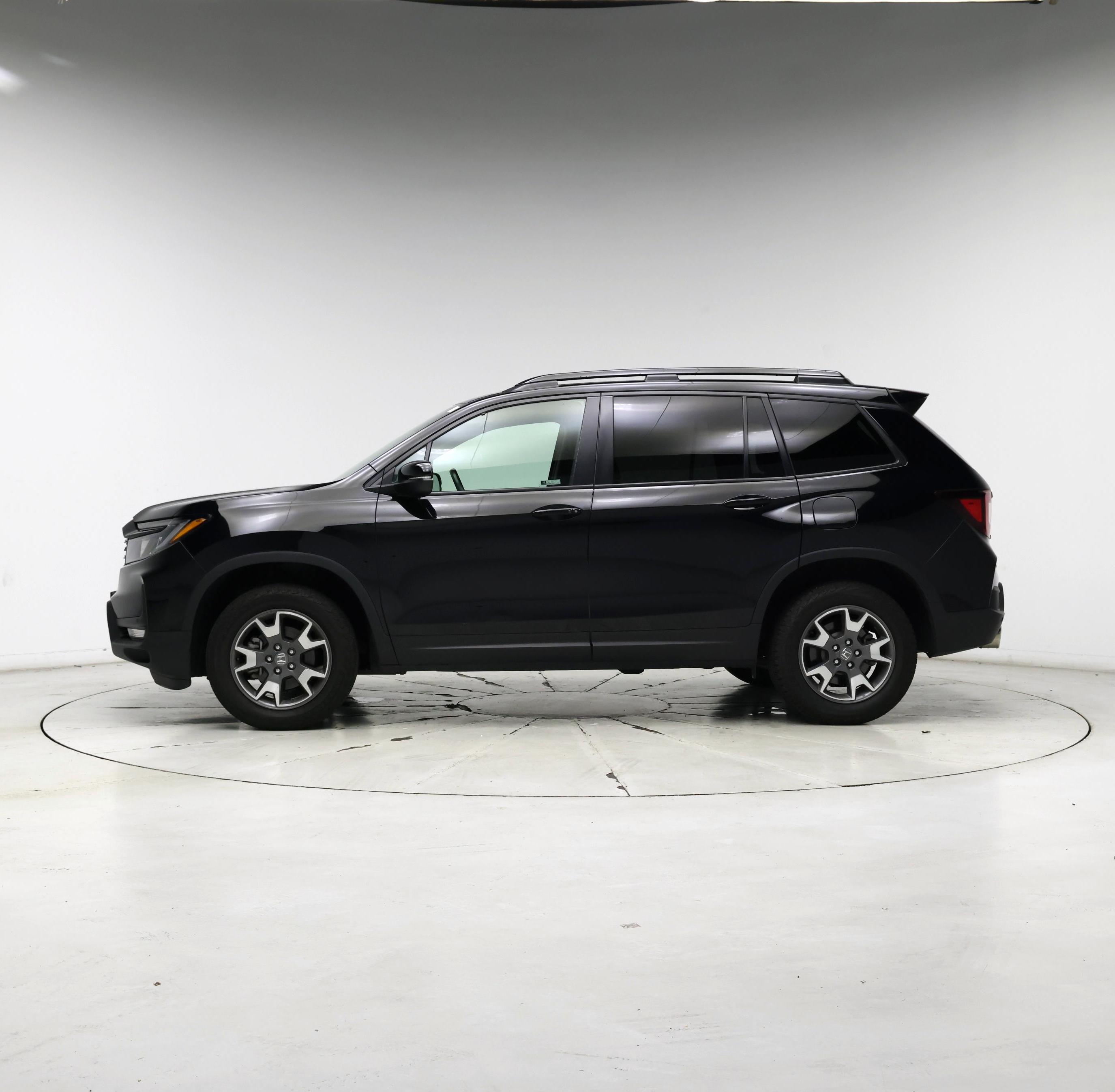 Thumbnail: 2022 Honda Passport - 3