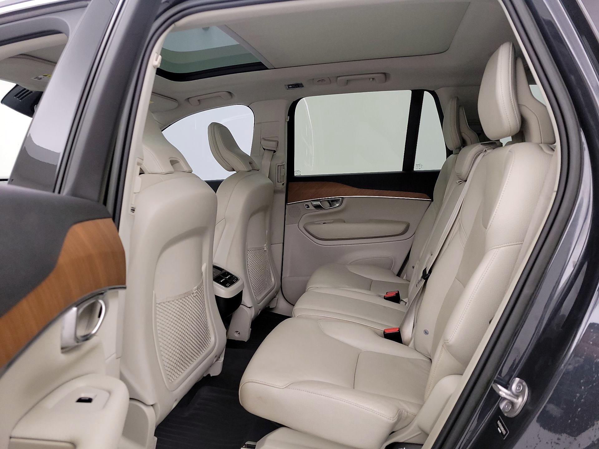 Thumbnail: 2022 Volvo XC90 - 19