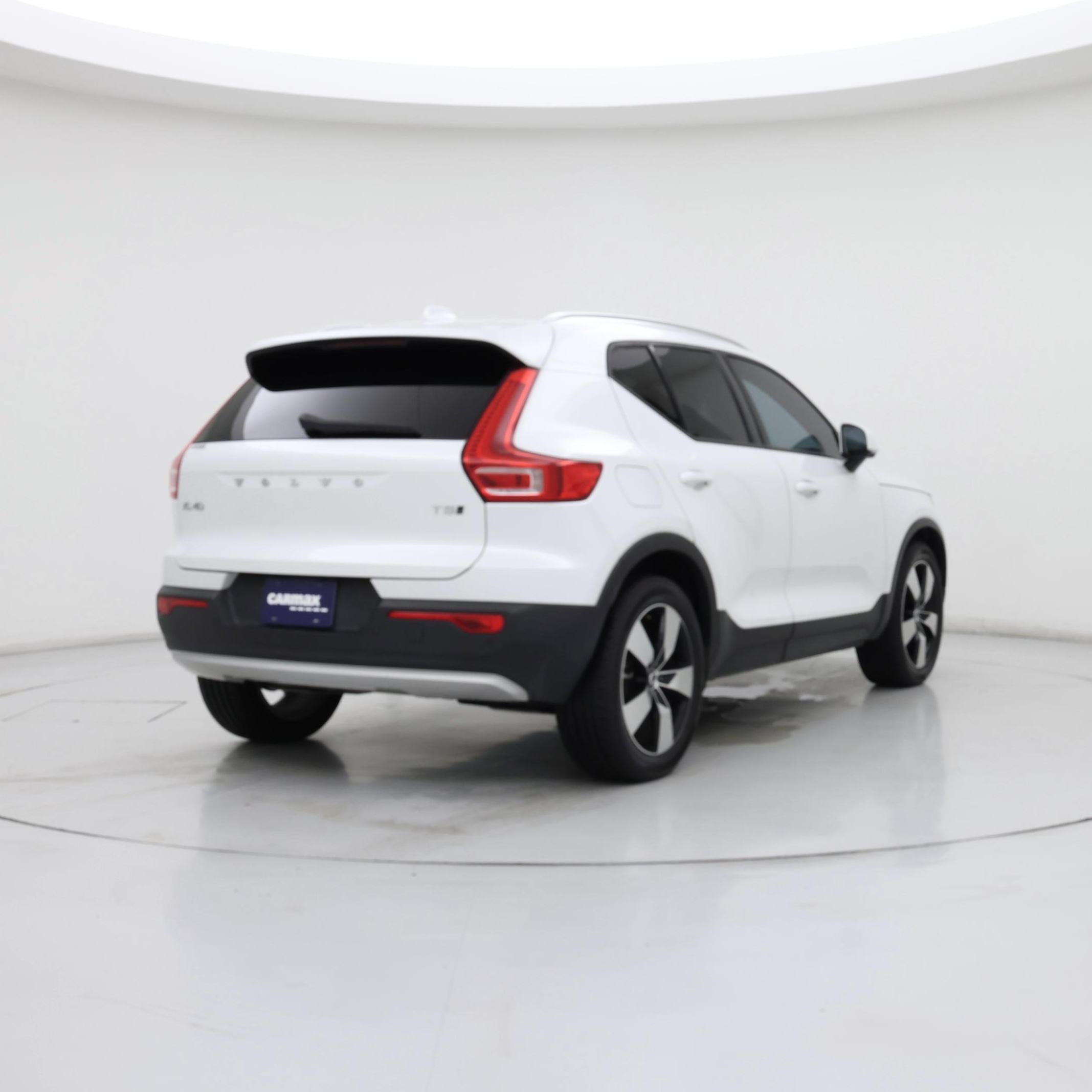 Thumbnail: 2021 Volvo XC40 - 8