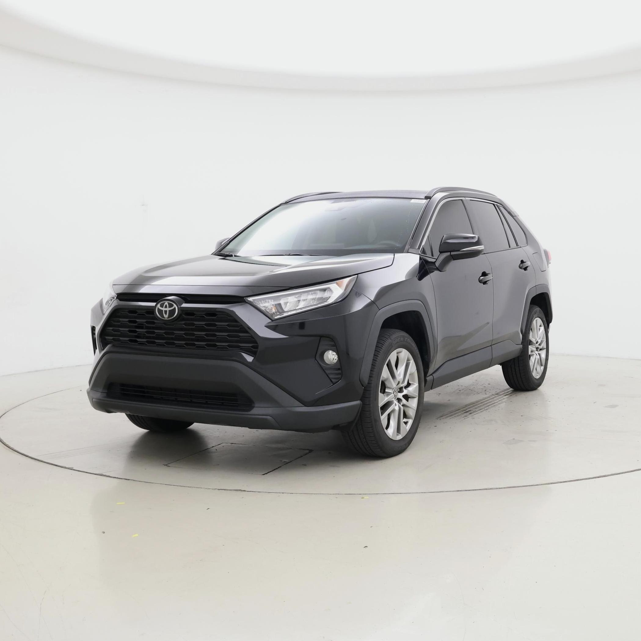 Thumbnail: 2021 Toyota RAV4 - 4
