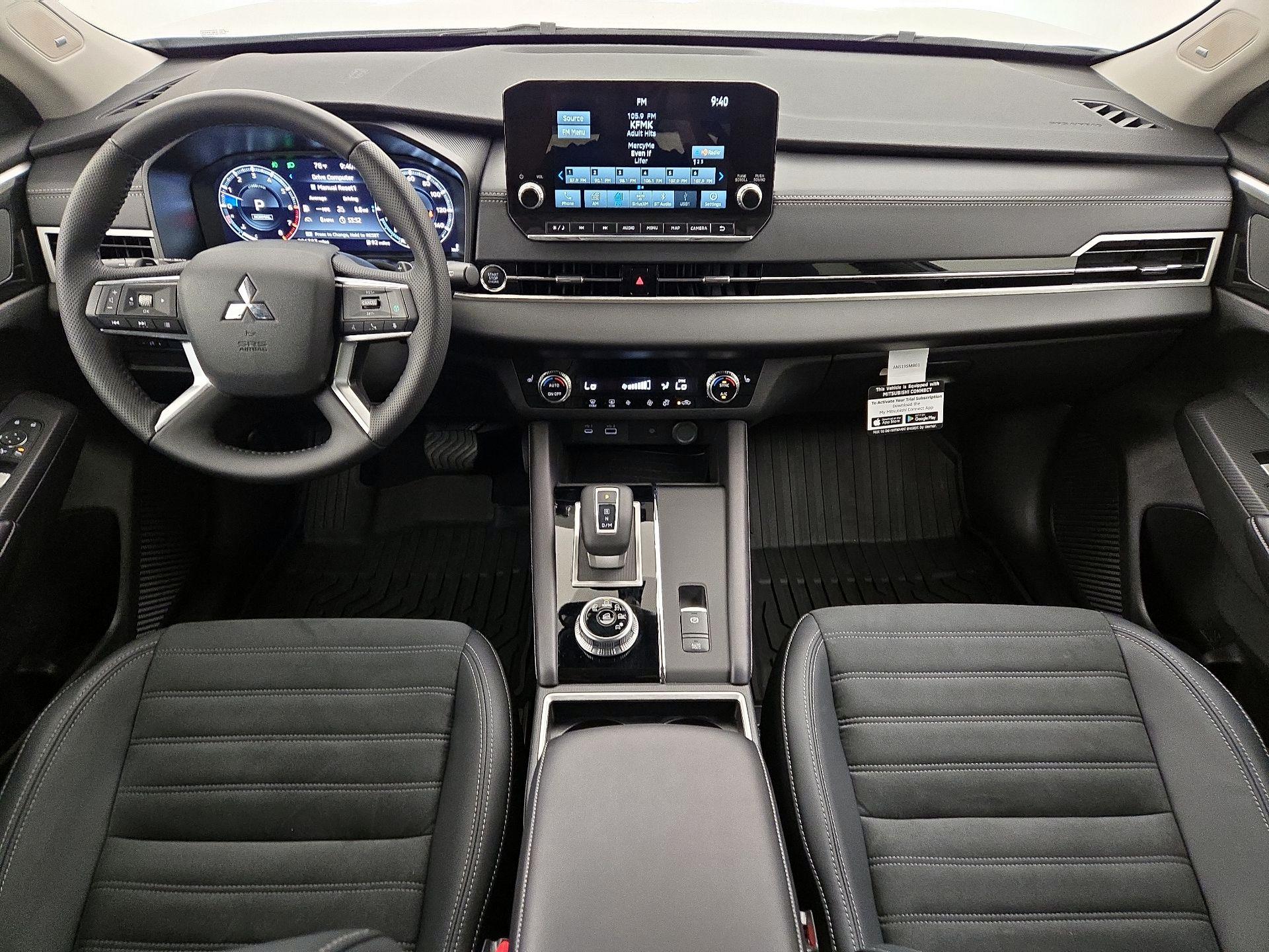 Thumbnail: 2024 Mitsubishi Outlander - 9