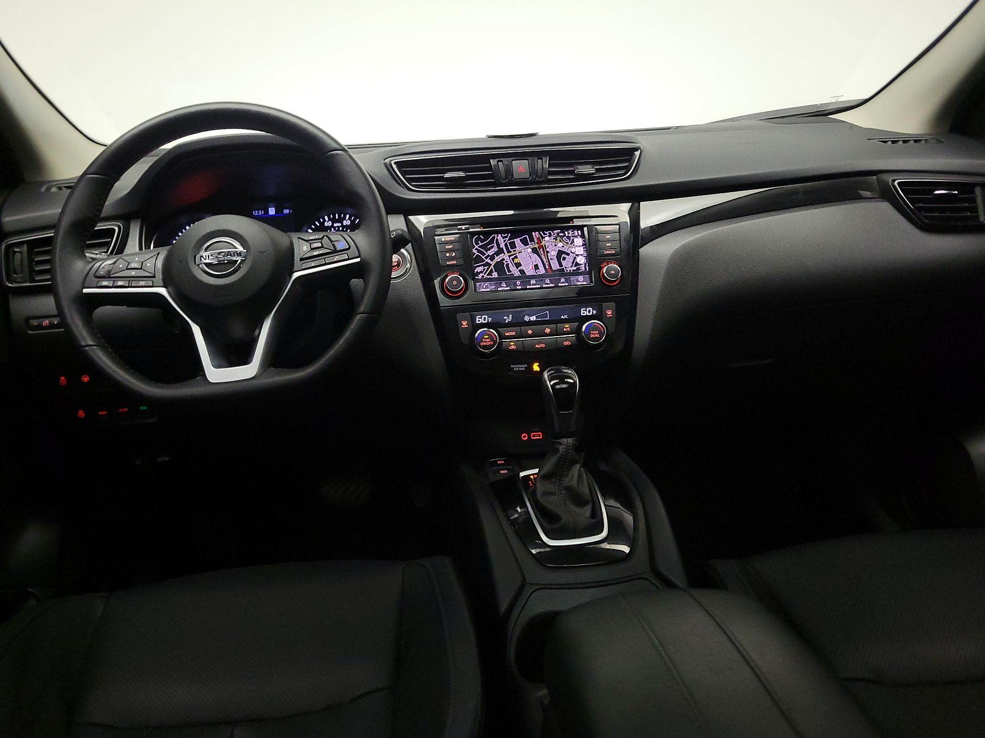 Thumbnail: 2022 Nissan Rogue Sport - 9
