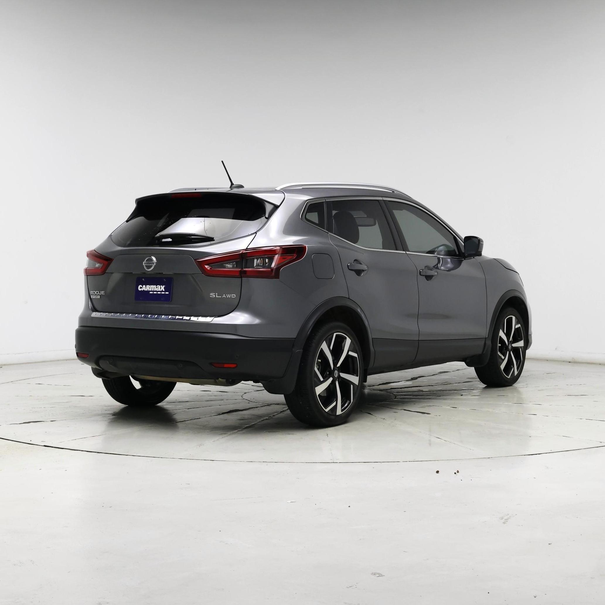 Thumbnail: 2022 Nissan Rogue Sport - 8