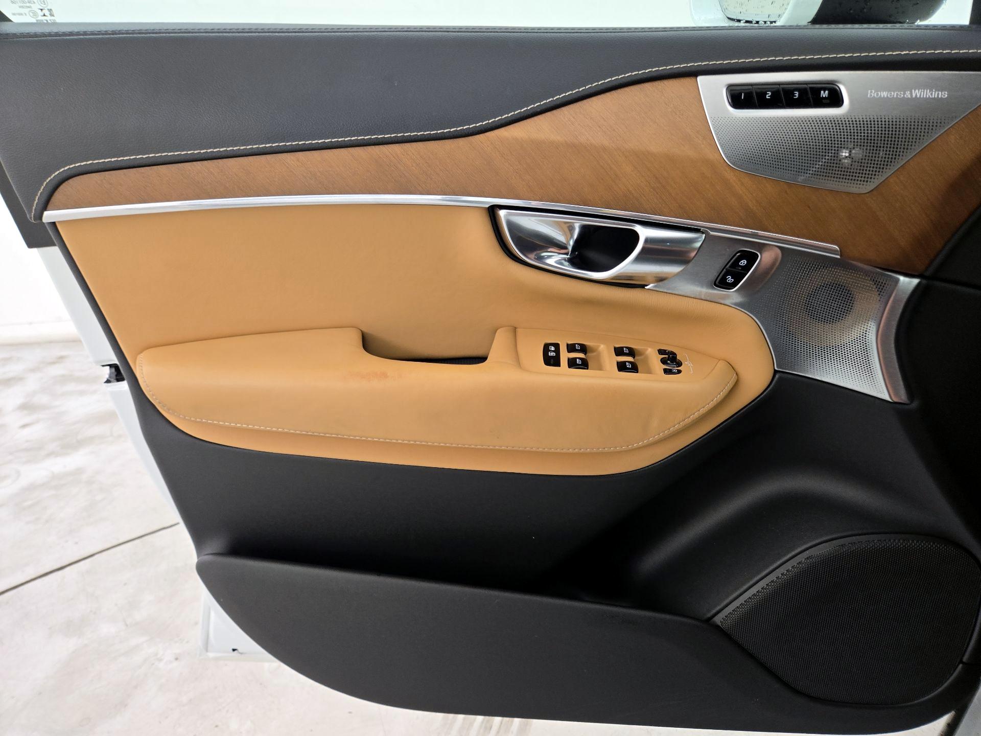 Thumbnail: 2019 Volvo XC90 - 12
