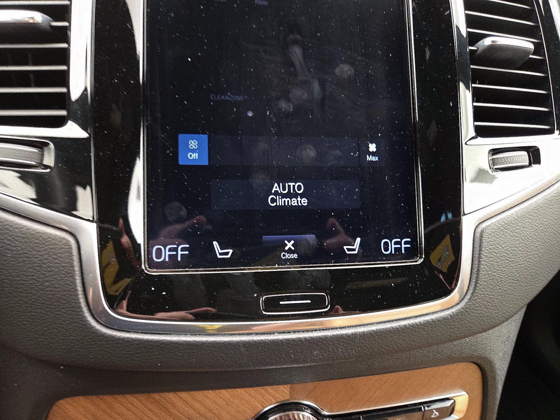 Thumbnail: 2019 Volvo XC90 - 17