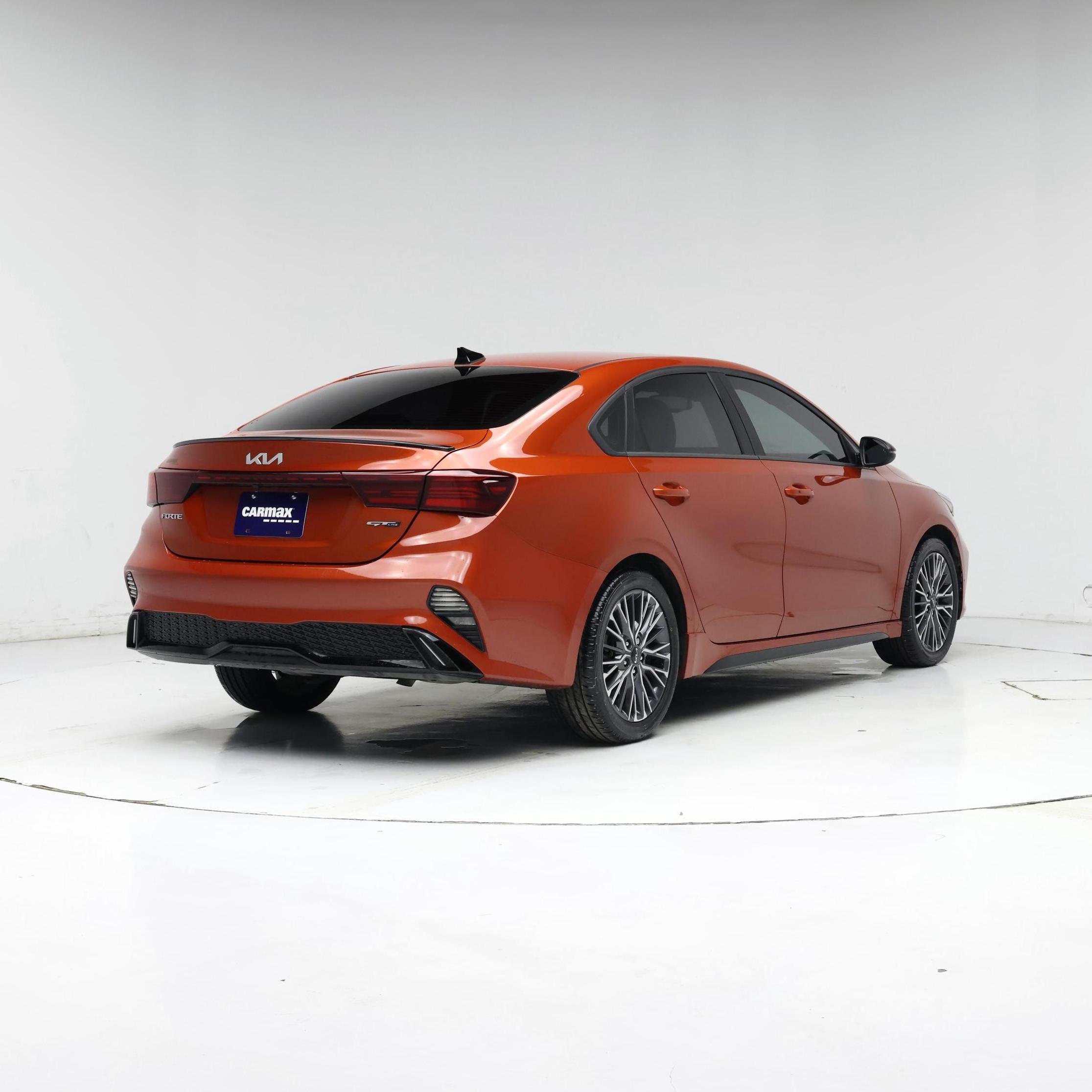 Thumbnail: 2023 Kia Forte - 8