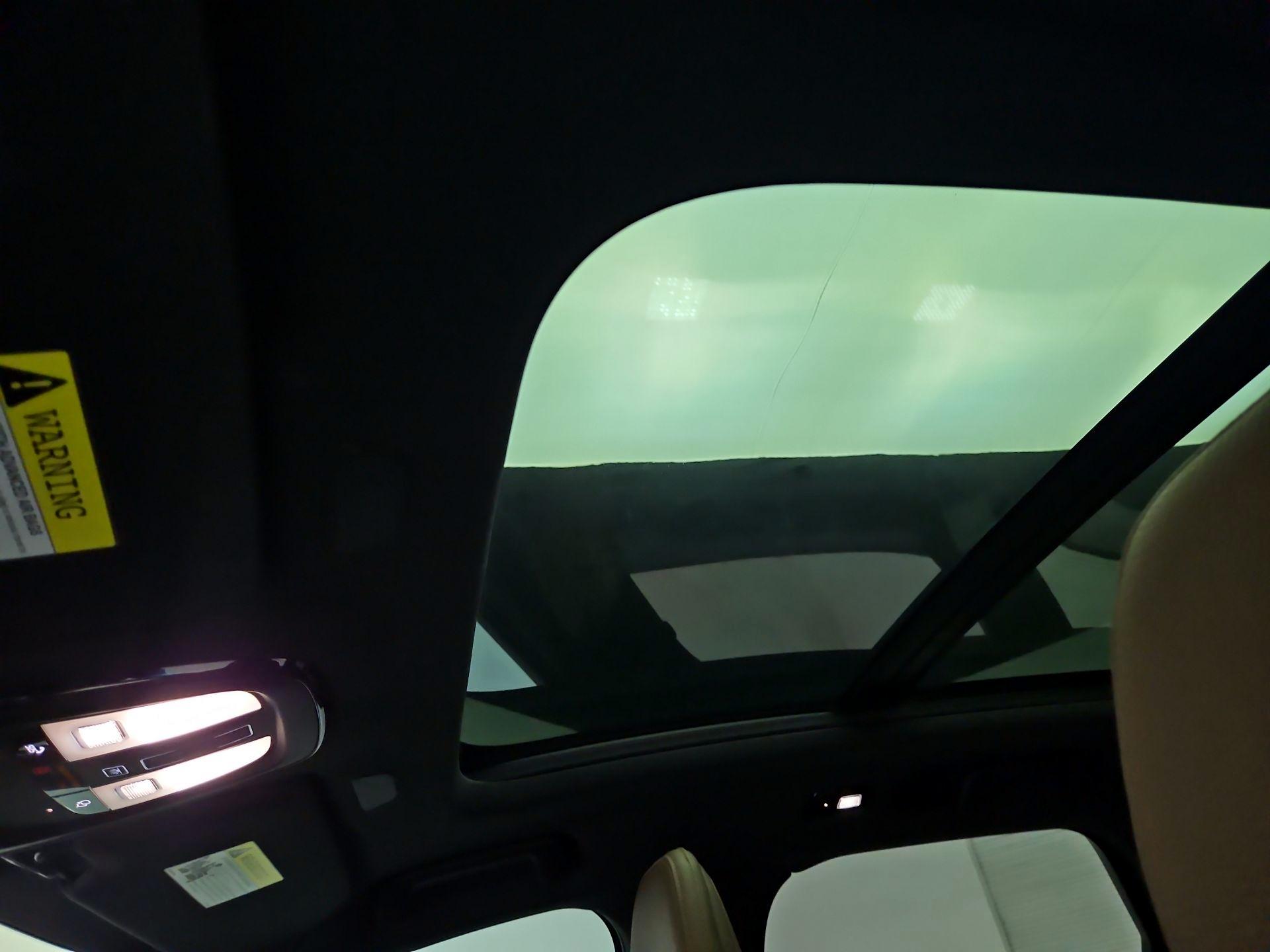Thumbnail: 2023 Volvo S90 - 19