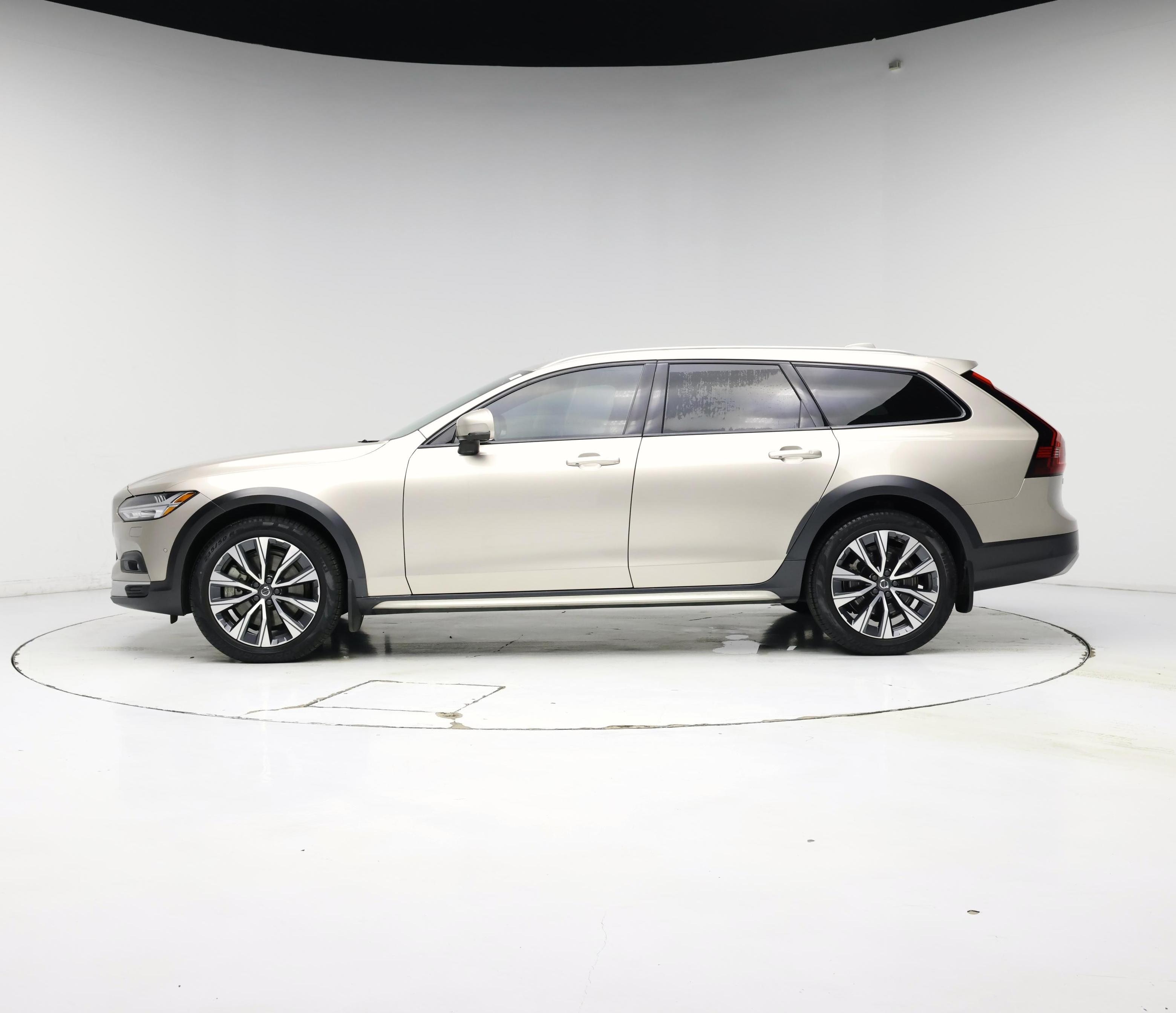 Thumbnail: 2023 Volvo S90 - 3