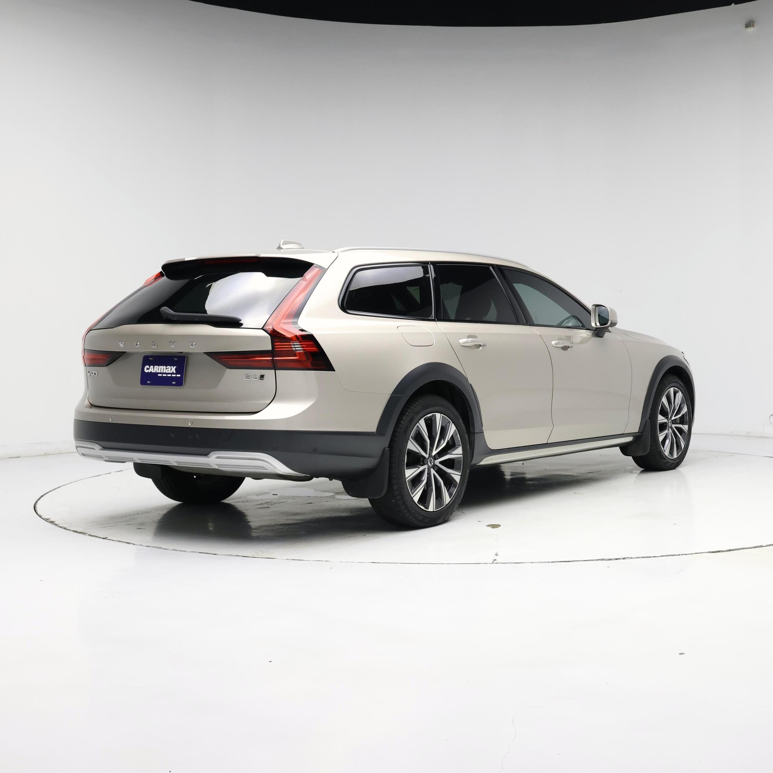 Thumbnail: 2023 Volvo S90 - 8