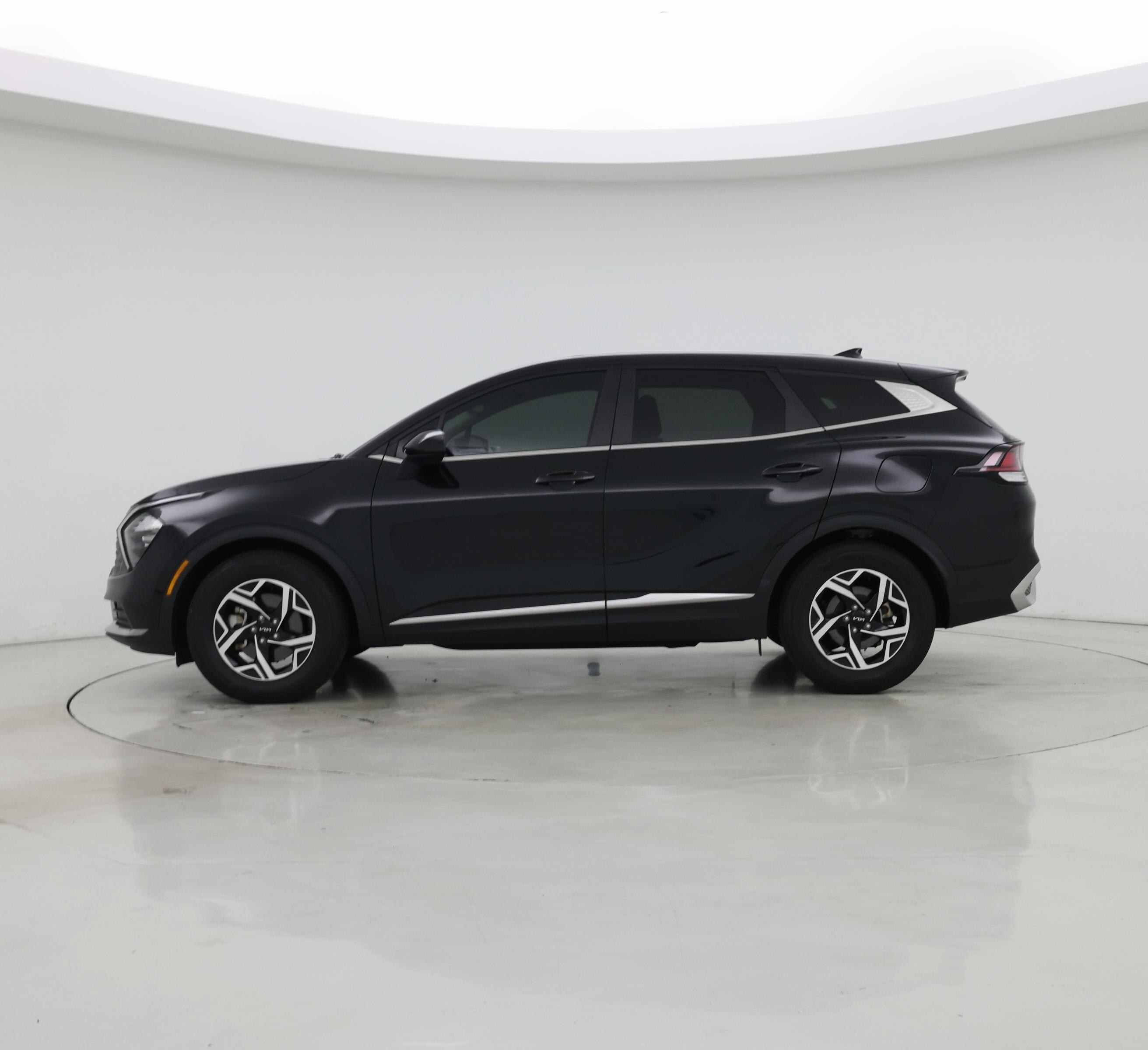 Thumbnail: 2023 Kia Sportage - 3