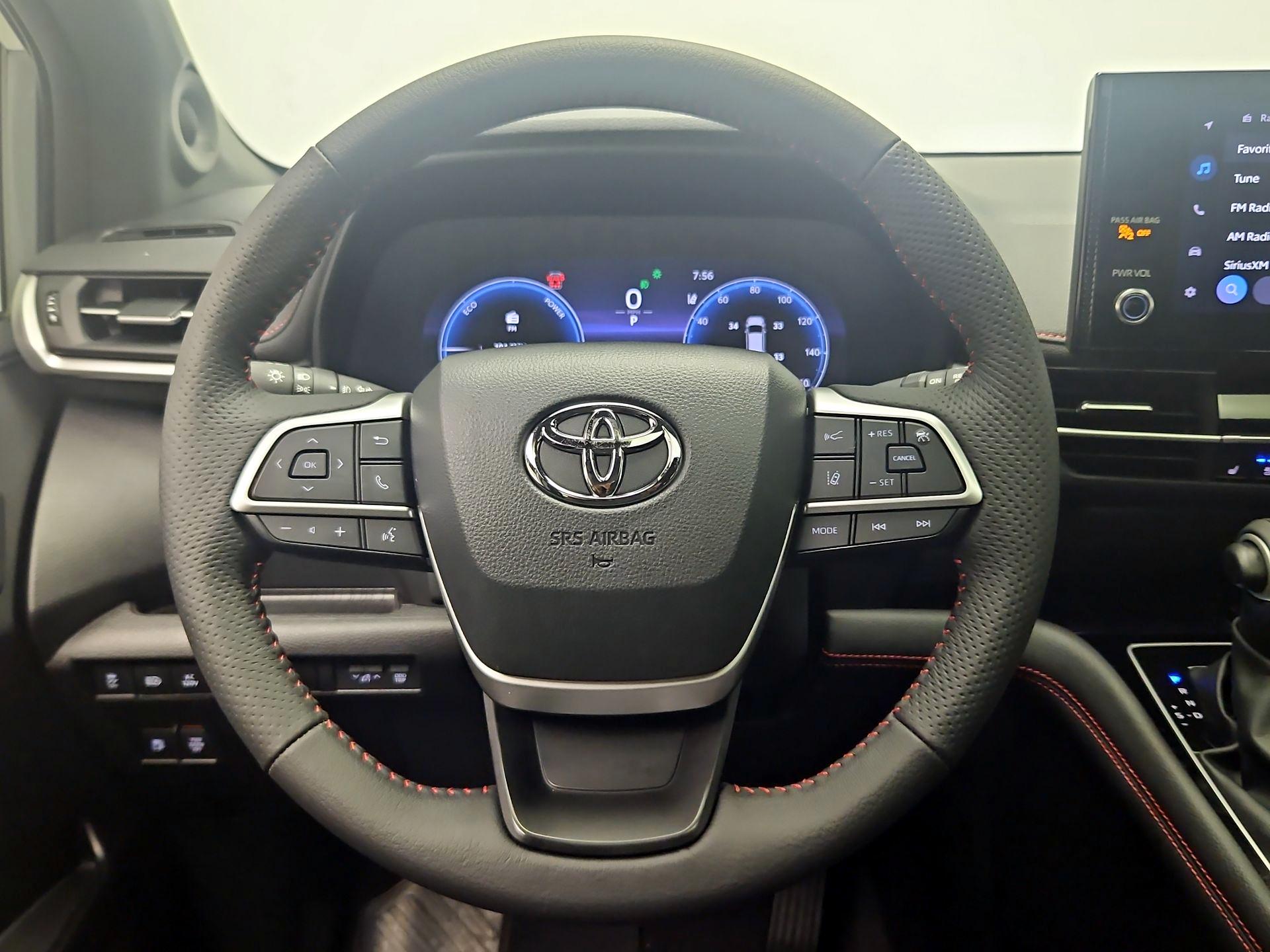 Thumbnail: 2025 Toyota Sienna - 10