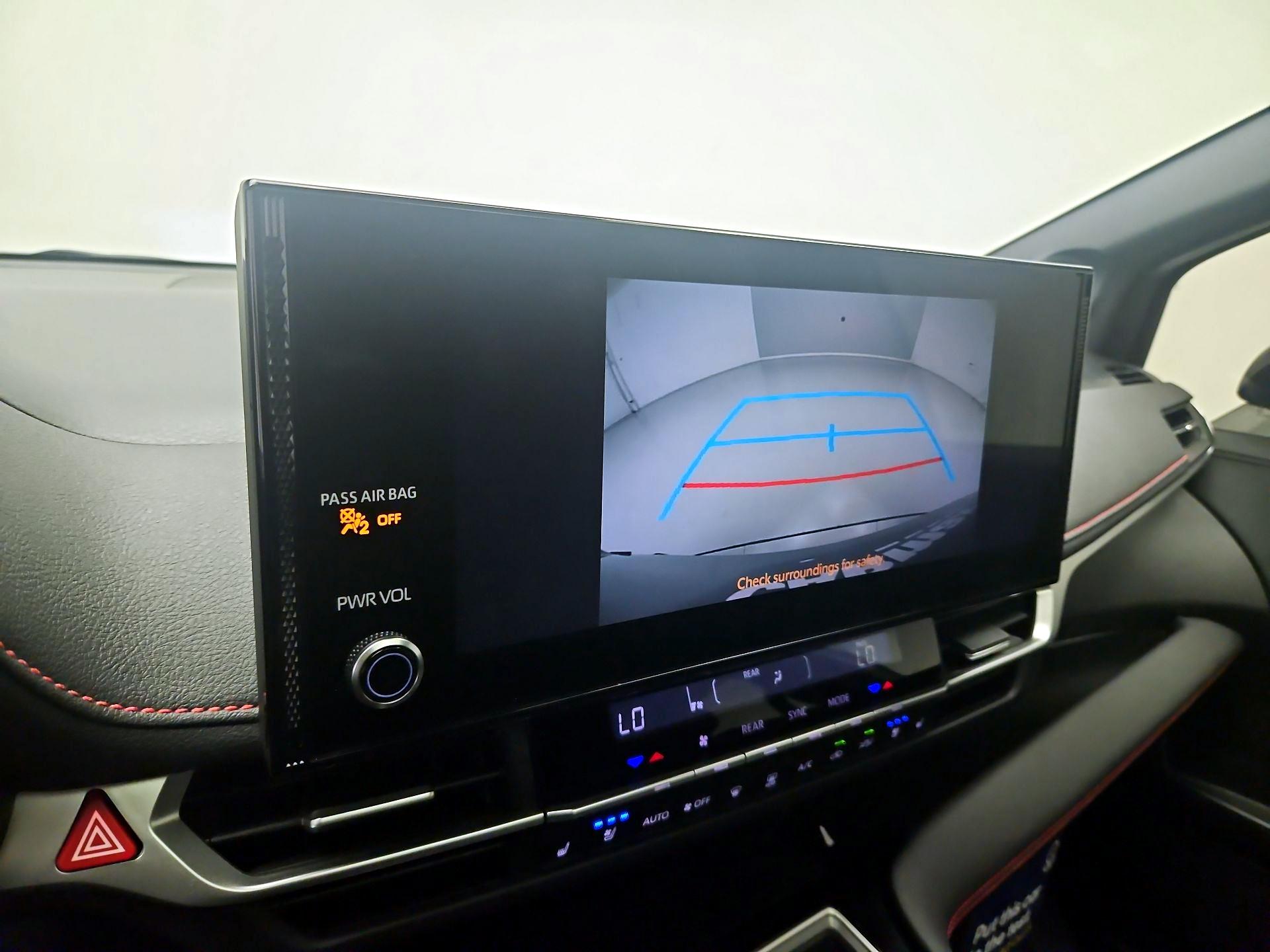 Thumbnail: 2025 Toyota Sienna - 14