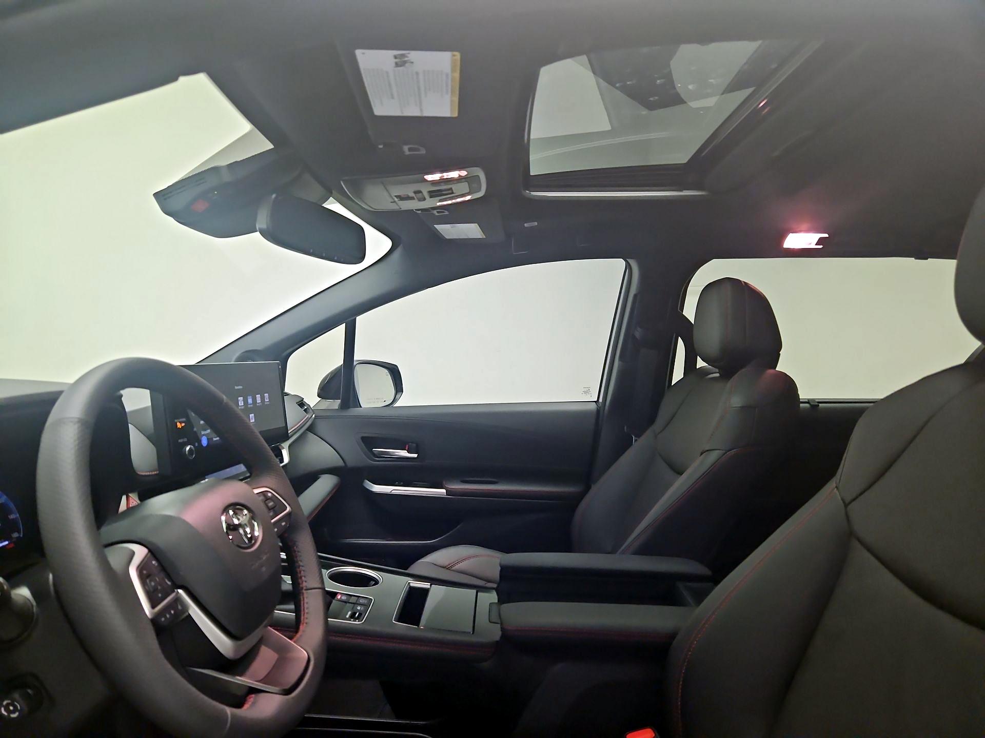 Thumbnail: 2025 Toyota Sienna - 19