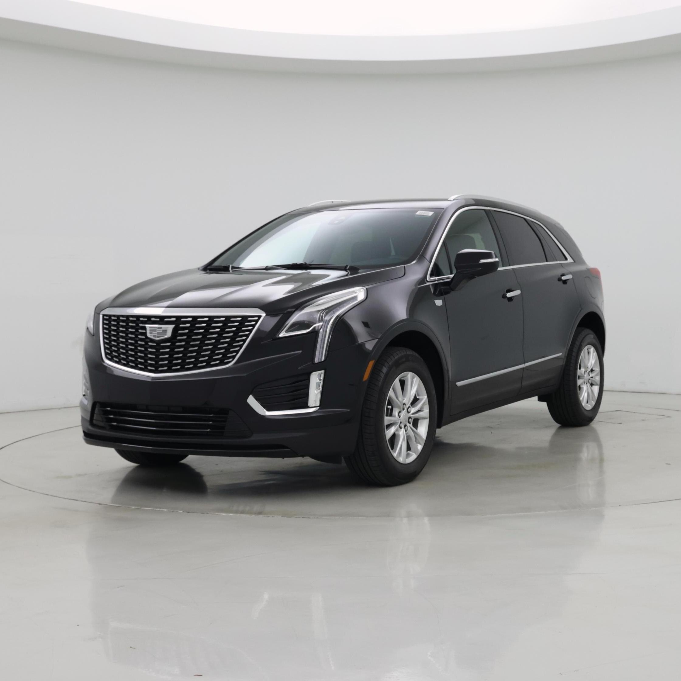 Thumbnail: 2023 Cadillac XT5 - 4